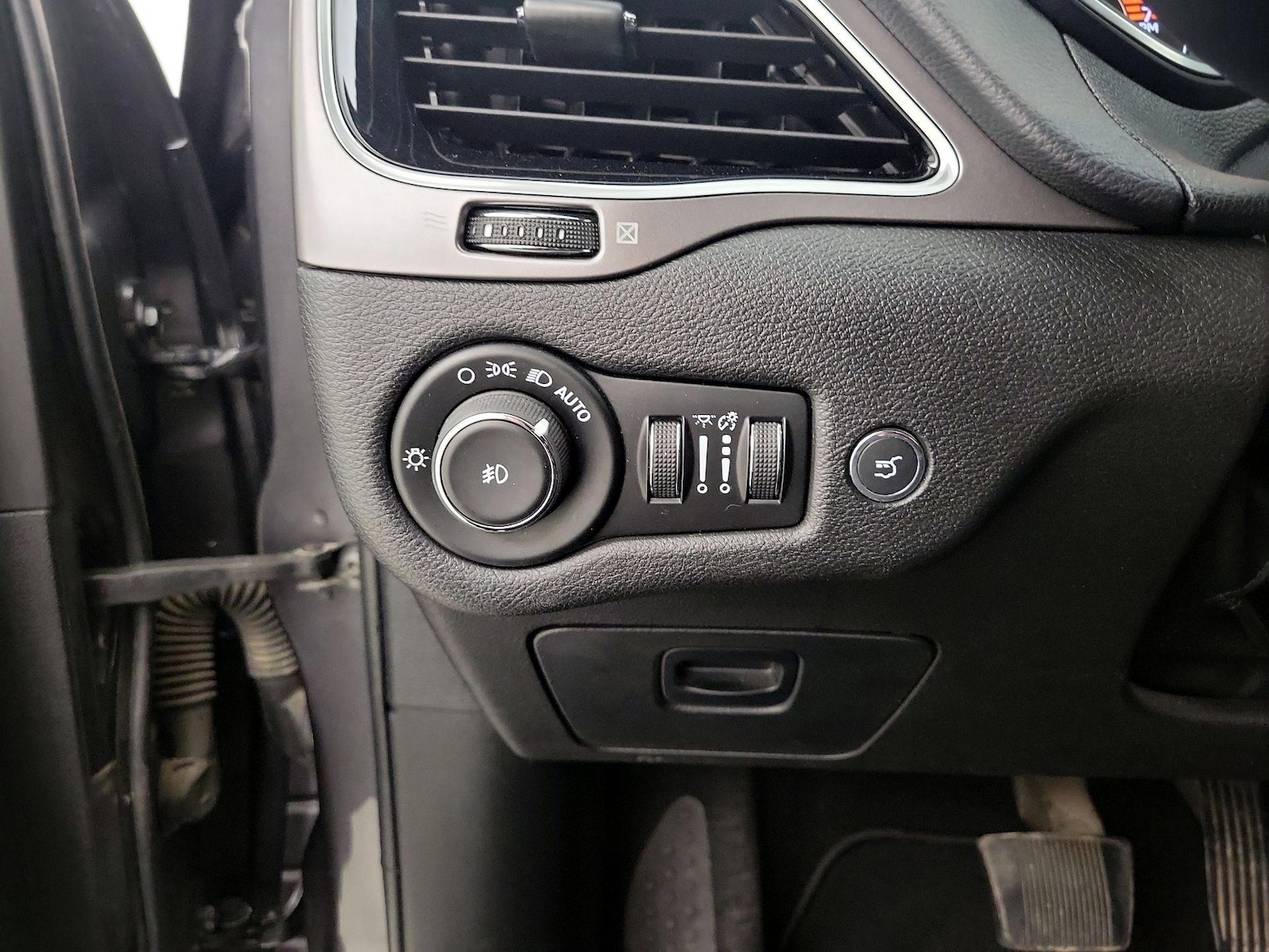 2020 Jeep Cherokee Limited - Photo 14