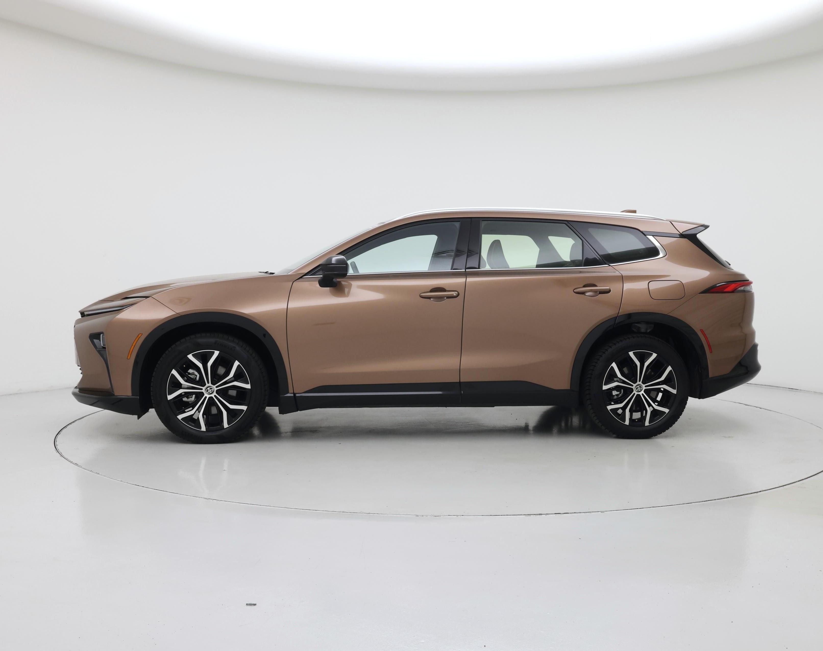 Thumbnail: 2025 Toyota Crown Signia - 3