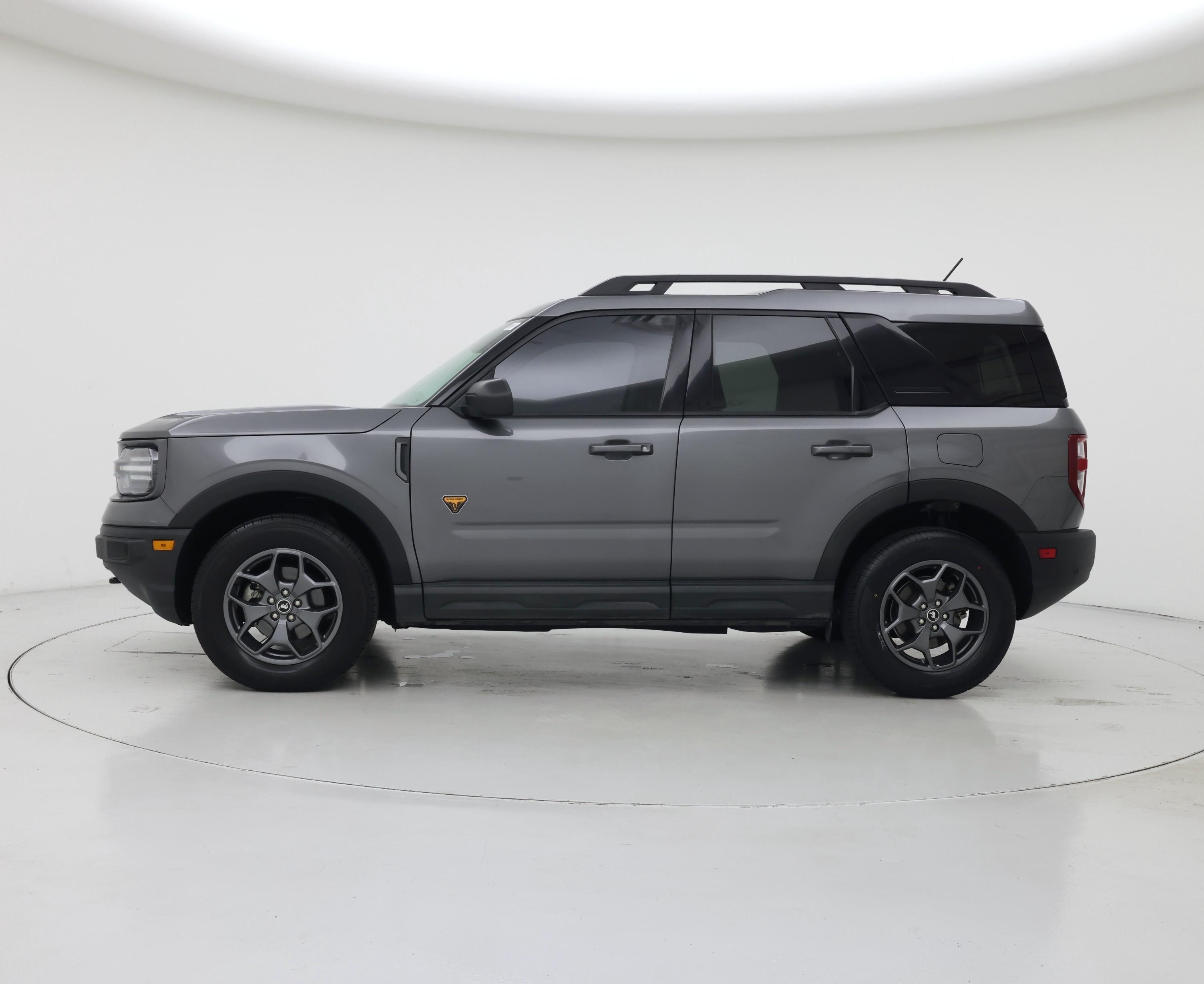Thumbnail: 2022 Ford Bronco Sport - 3