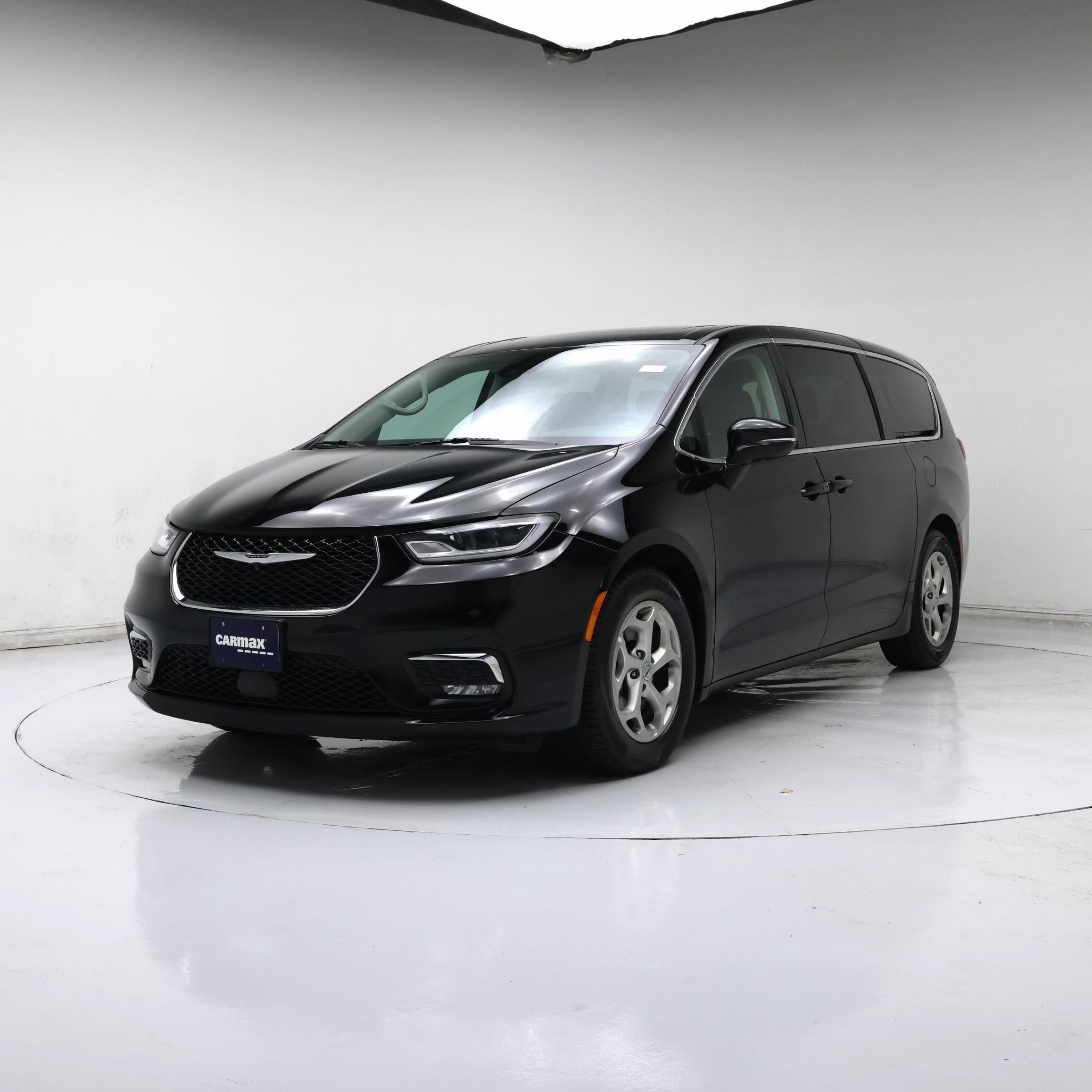 Thumbnail: 2024 Chrysler Pacifica - 4