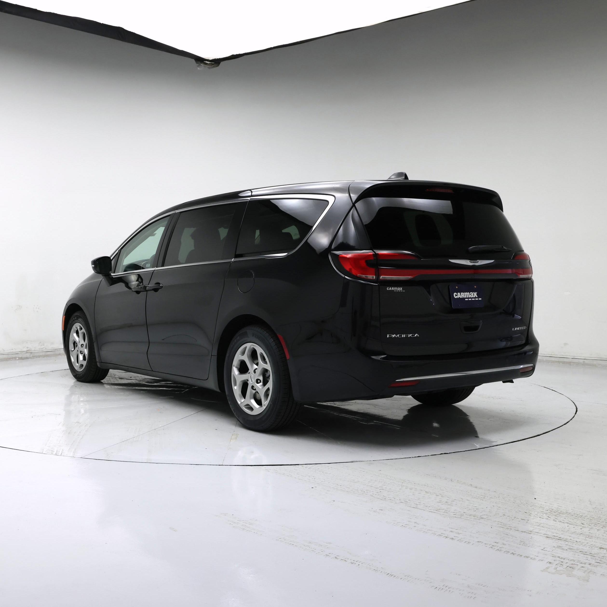 Thumbnail: 2024 Chrysler Pacifica - 2
