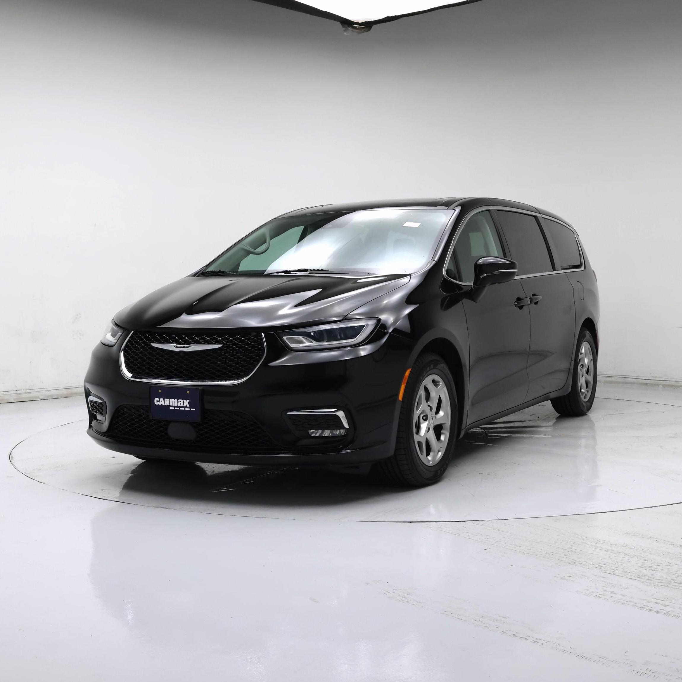 Thumbnail: 2024 Chrysler Pacifica - 4