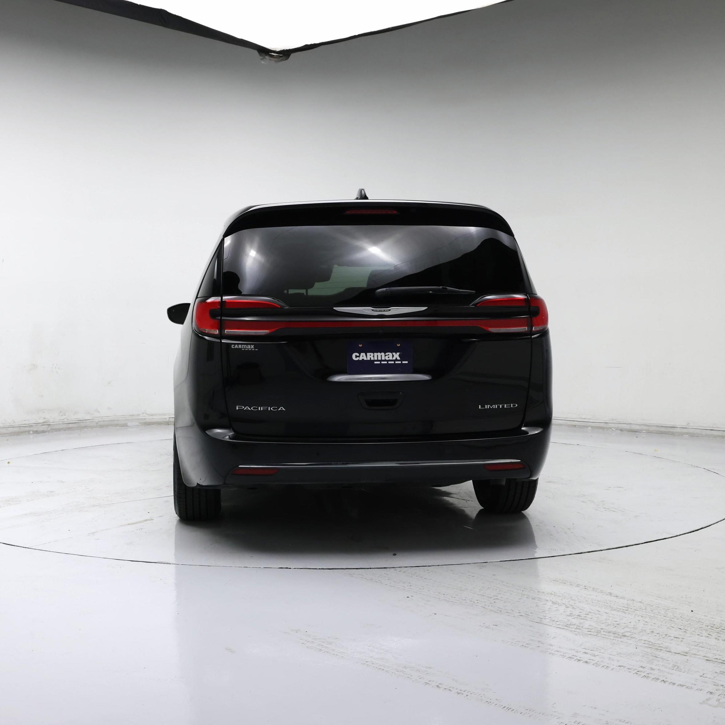 Thumbnail: 2024 Chrysler Pacifica - 6