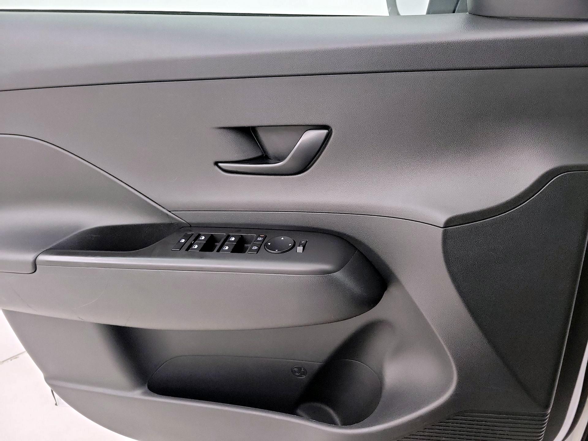 Thumbnail: 2025 Hyundai Kona - 12
