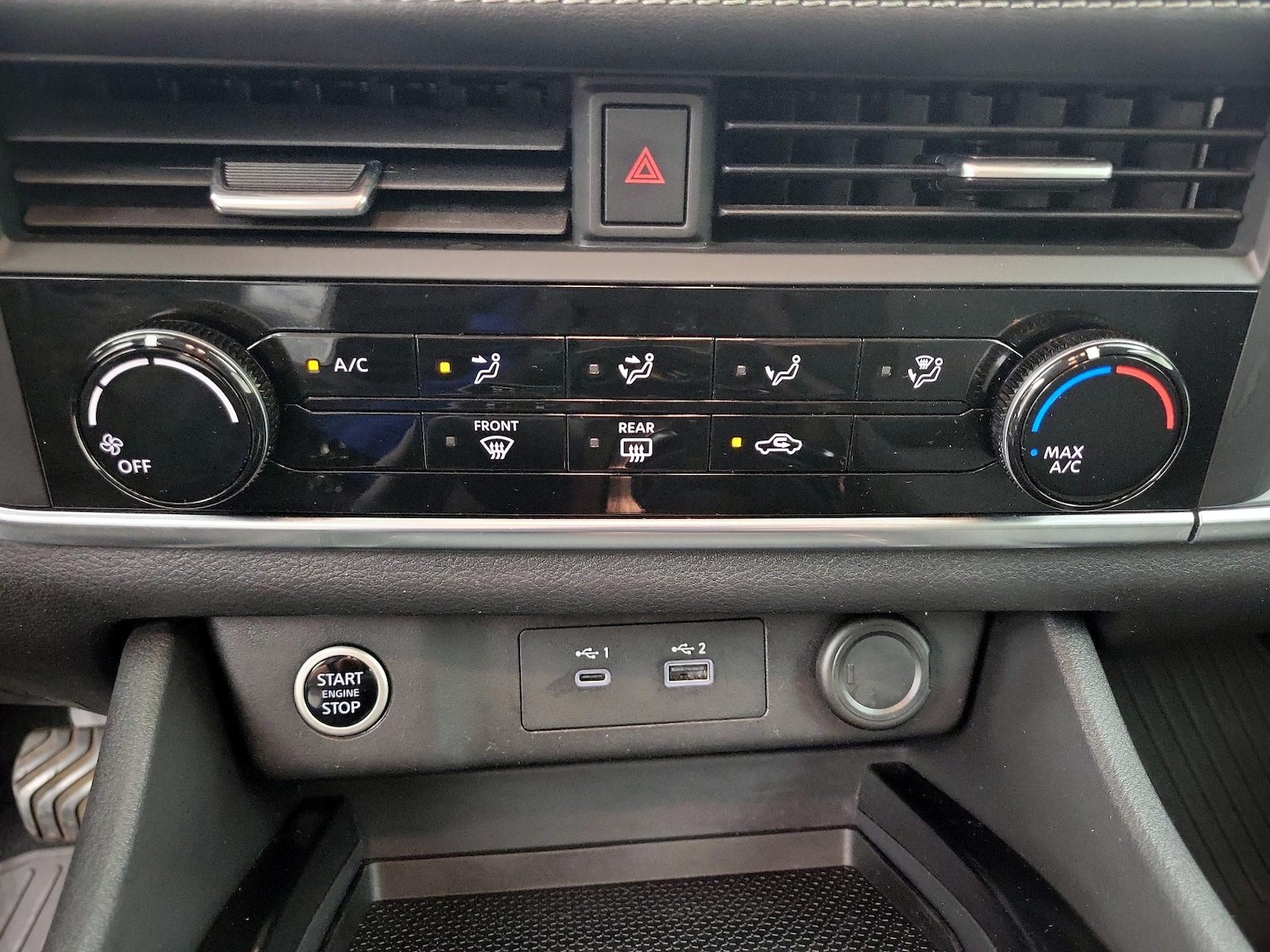 2022 Nissan Rogue S - Photo 17