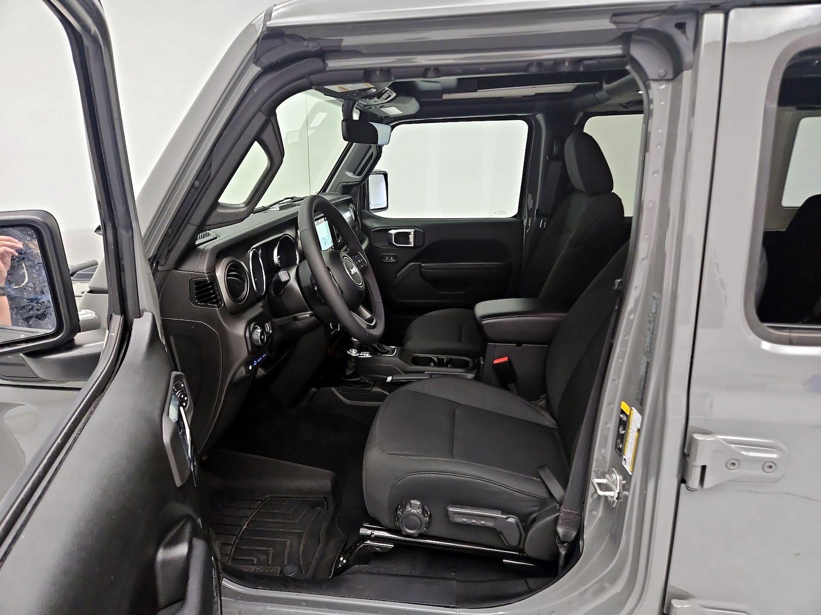 2023 Jeep Wrangler 4xe Willys 4XE - Photo 12