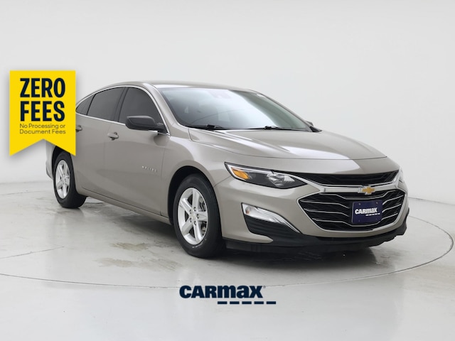 Gray 2024 Chevrolet Malibu Sedan Front-Wheel Drive Automatic