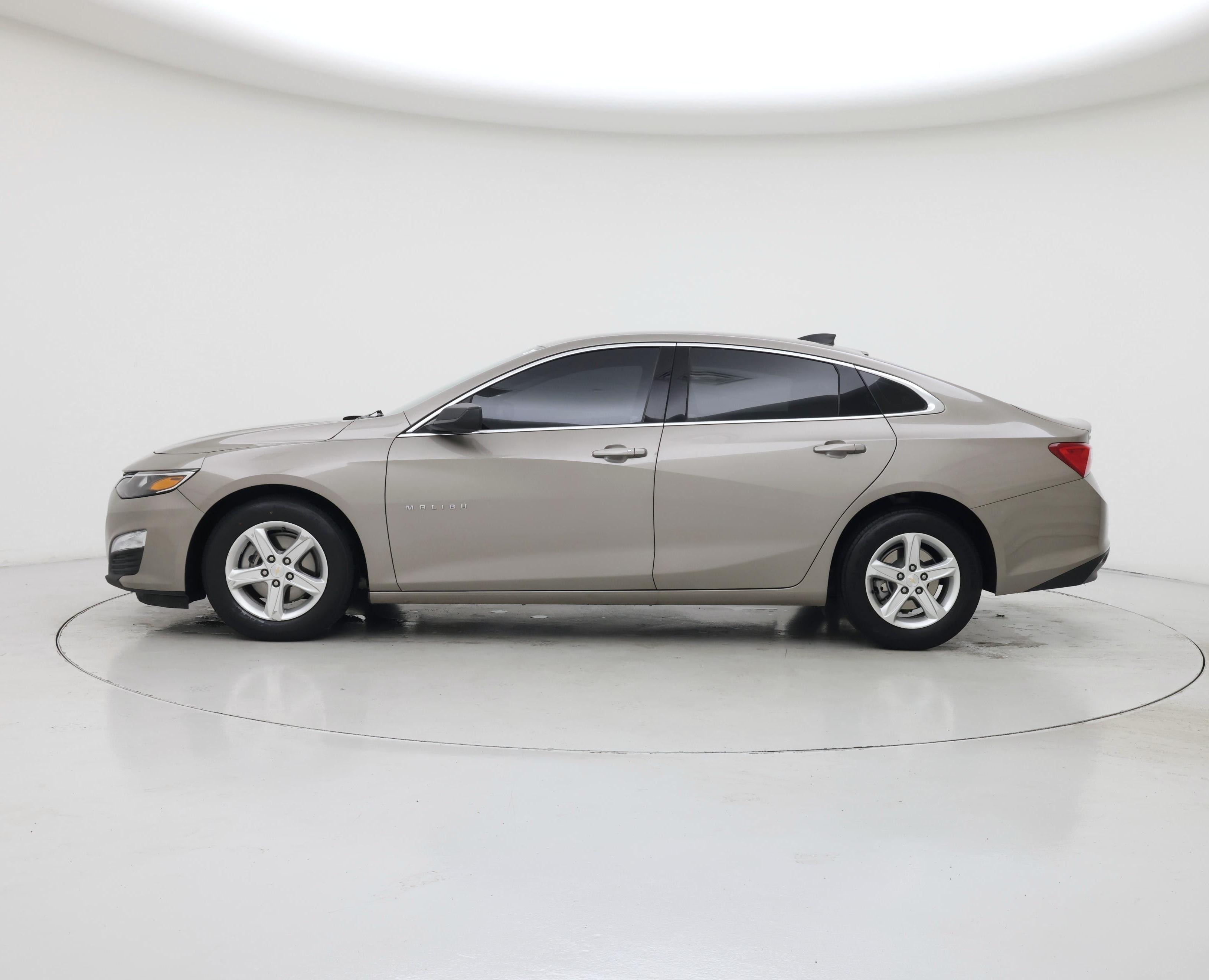 Thumbnail: 2024 Chevrolet Malibu - 3