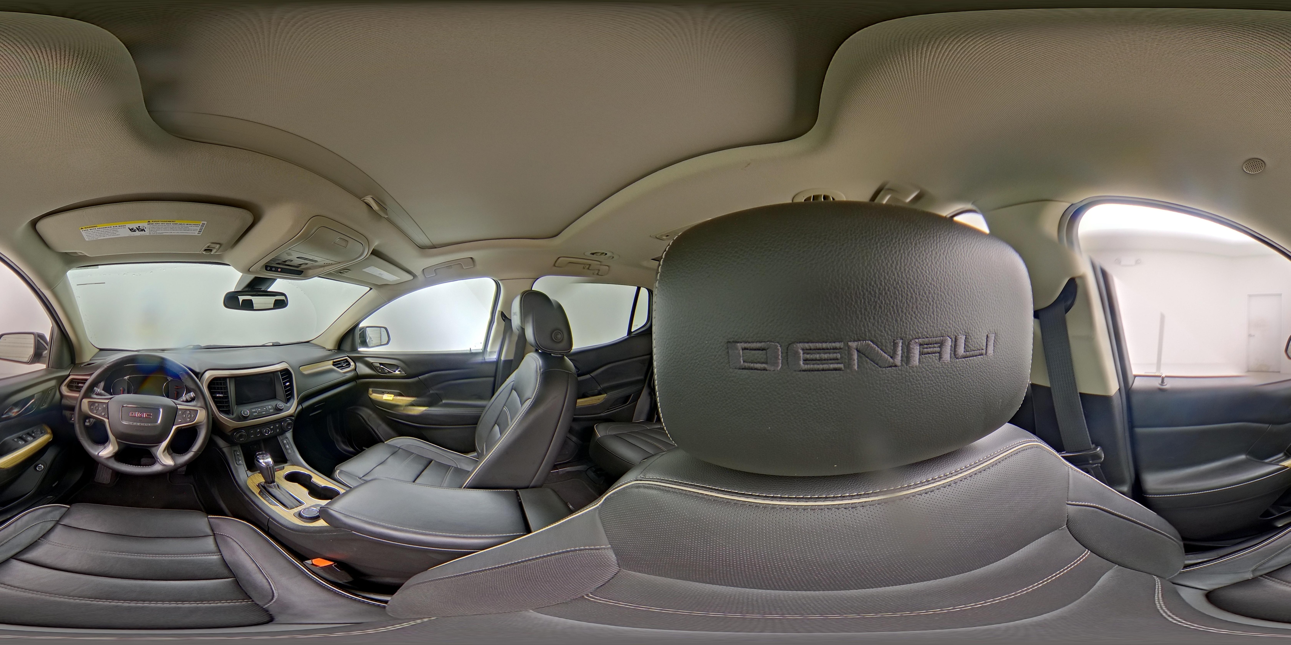 2017 GMC Acadia Denali - Photo 29