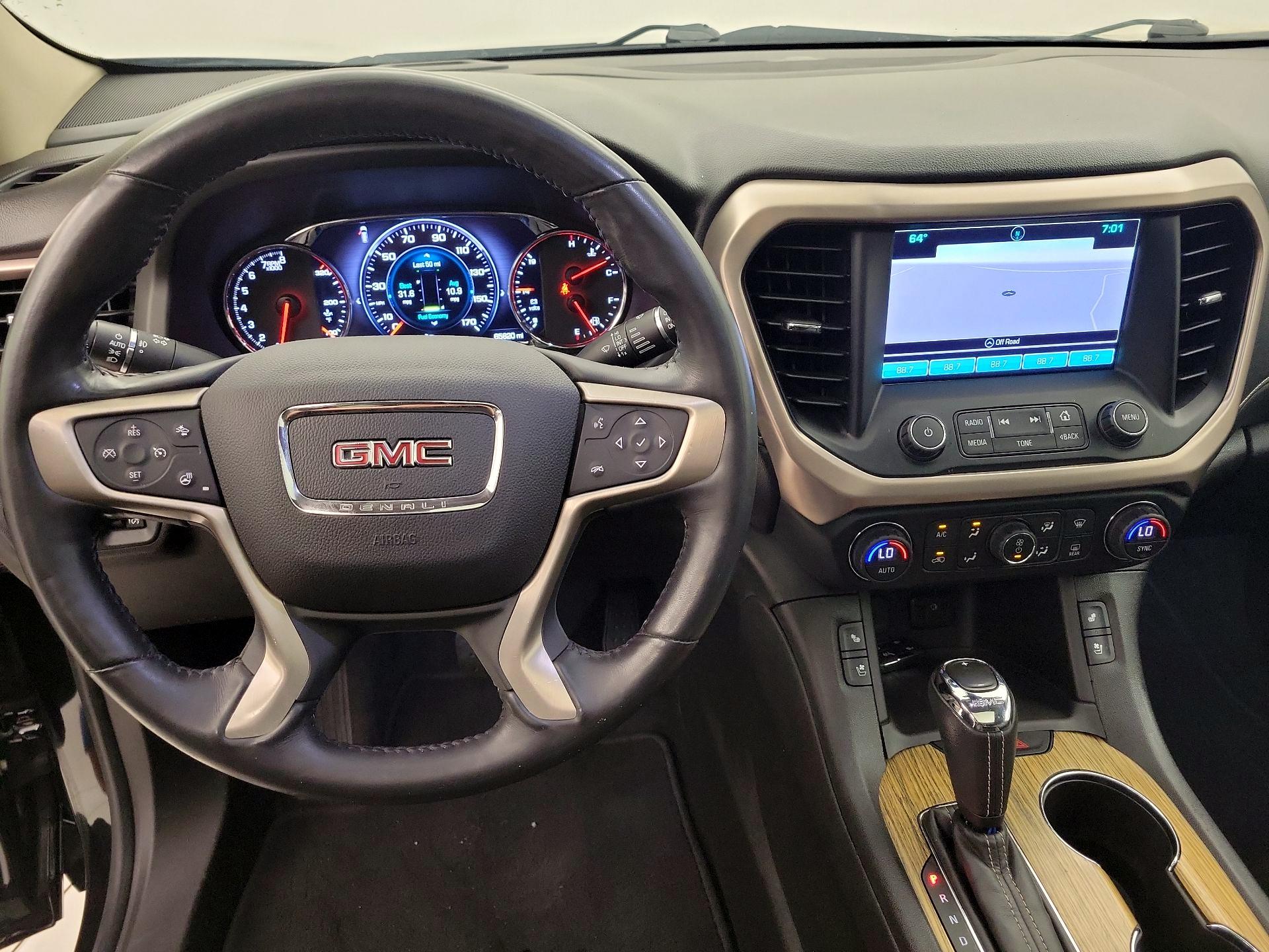 Thumbnail: 2017 GMC Acadia - 9
