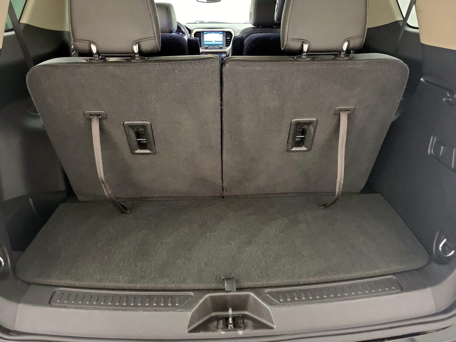 2017 GMC Acadia Denali - Photo 24