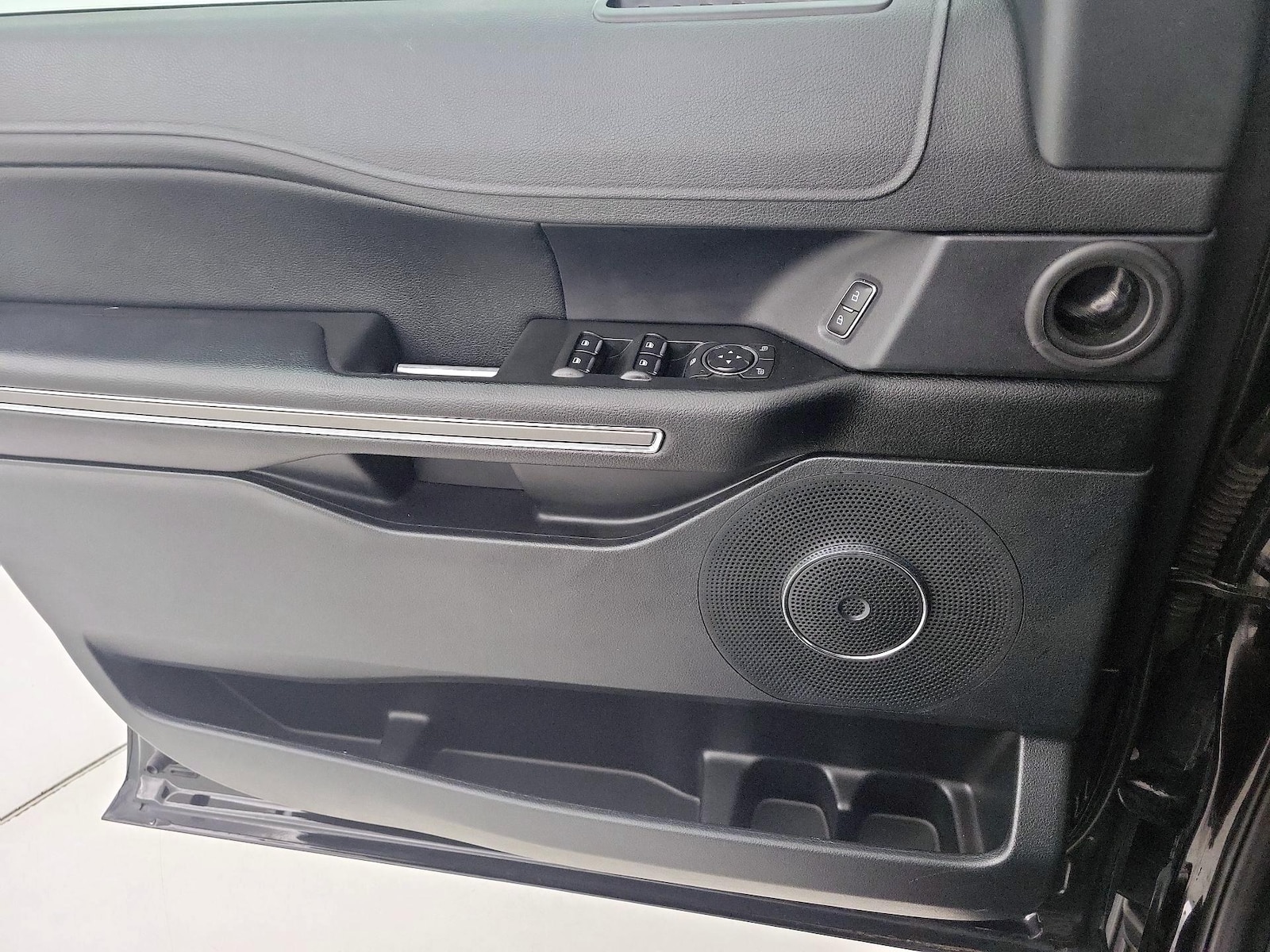 2021 Ford Expedition XLT - Photo 13