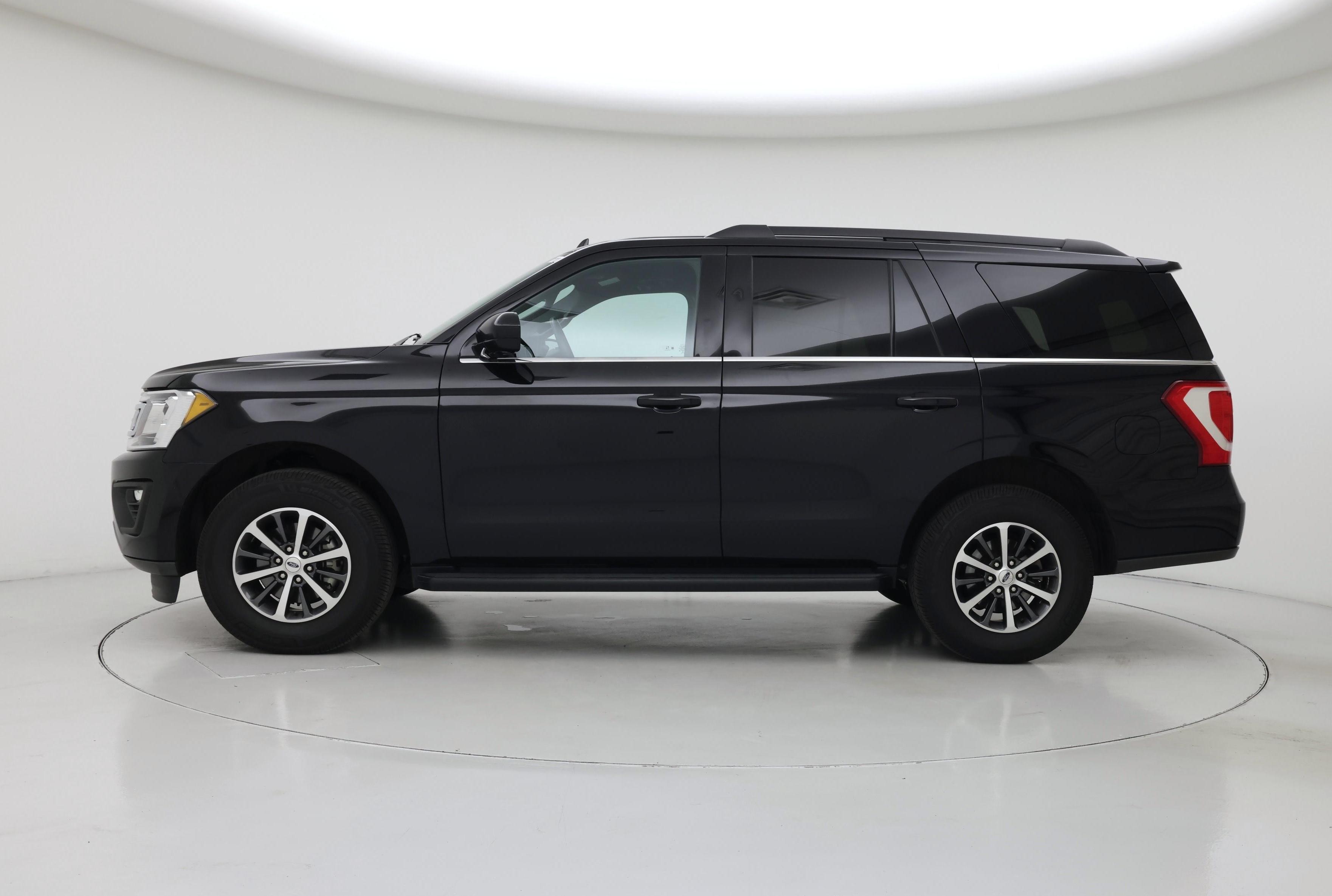 Thumbnail: 2021 Ford Expedition - 3