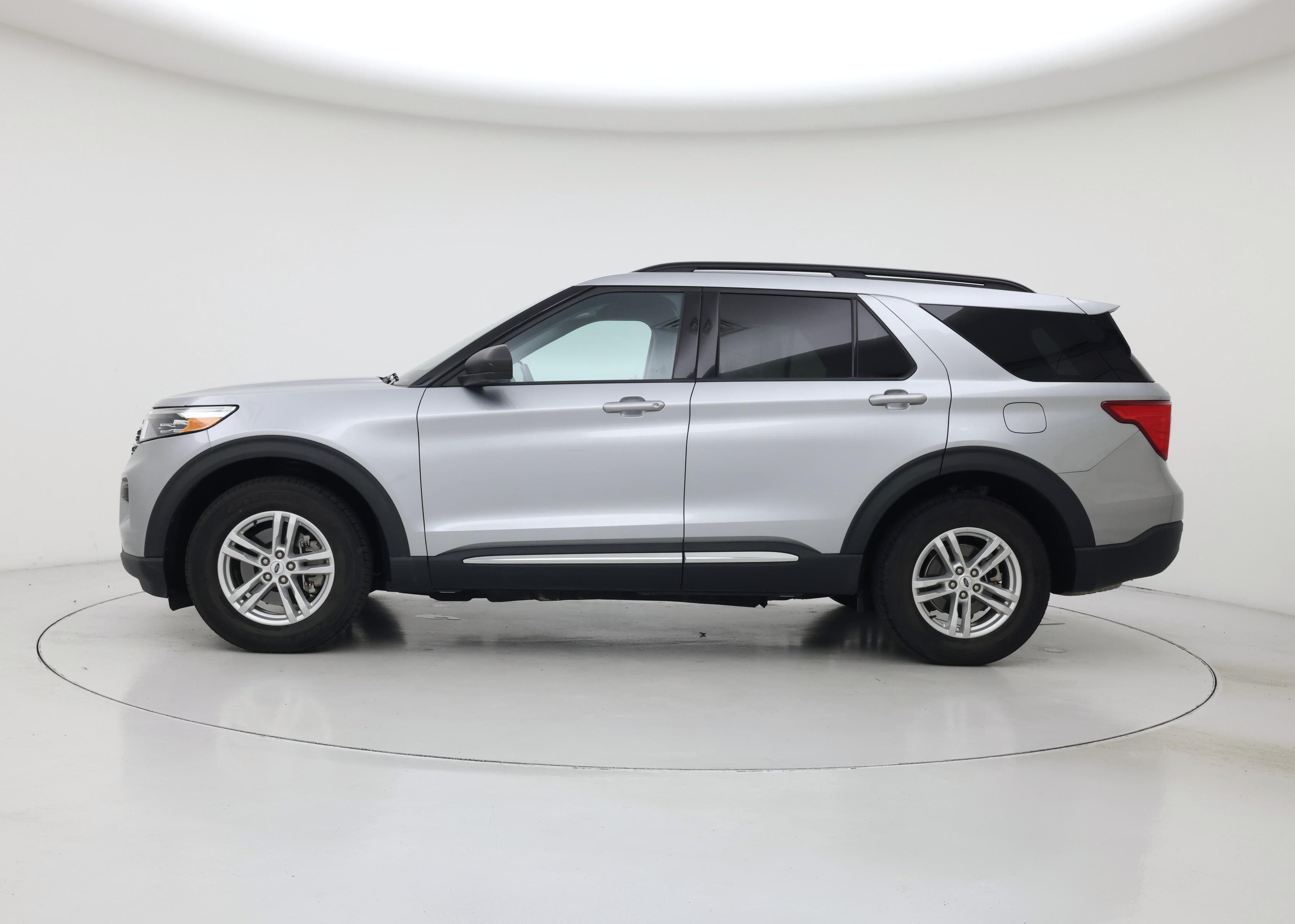 Thumbnail: 2023 Ford Explorer - 3