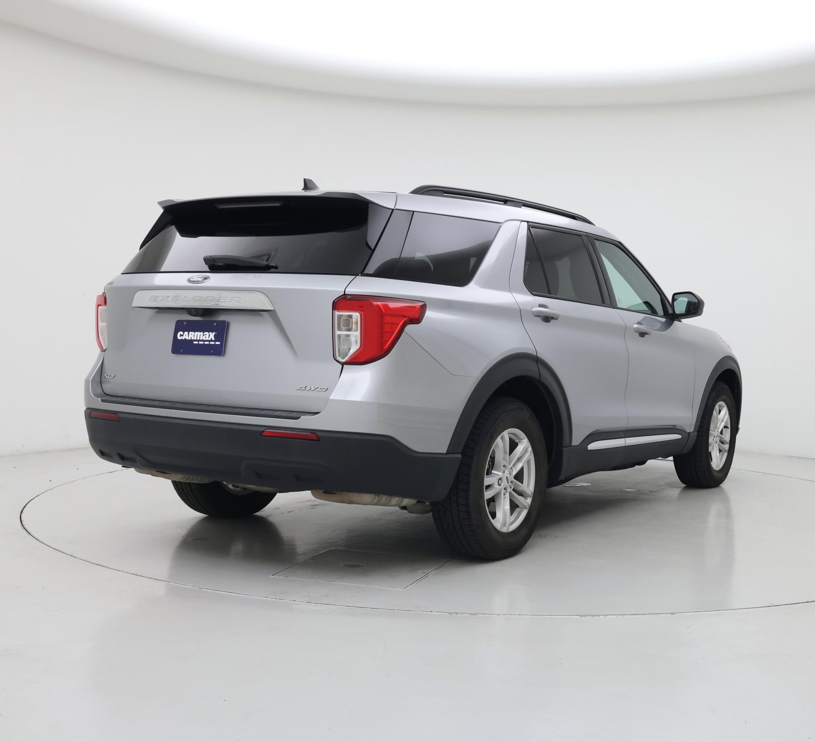 Thumbnail: 2023 Ford Explorer - 8