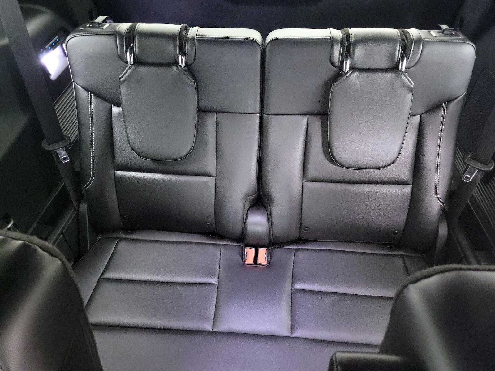2024 Ford Explorer ST - Photo 23