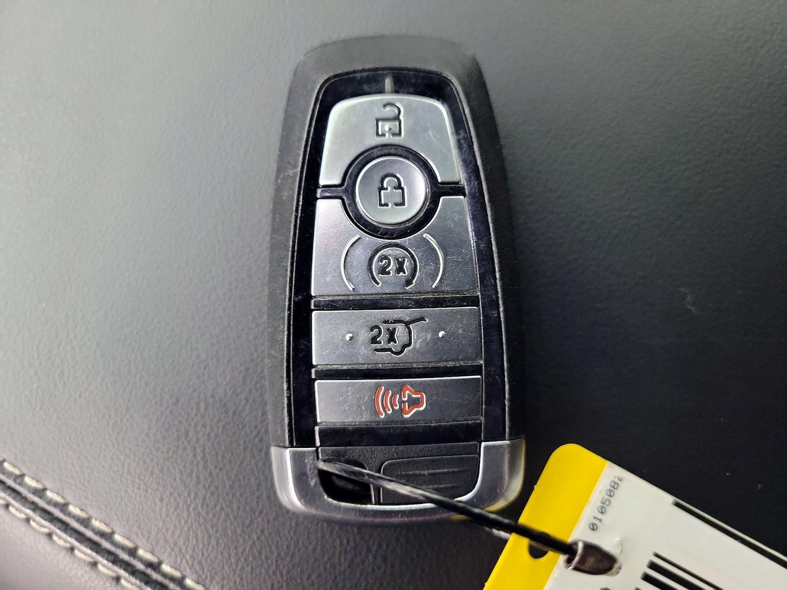 2024 Ford Explorer ST - Photo 26
