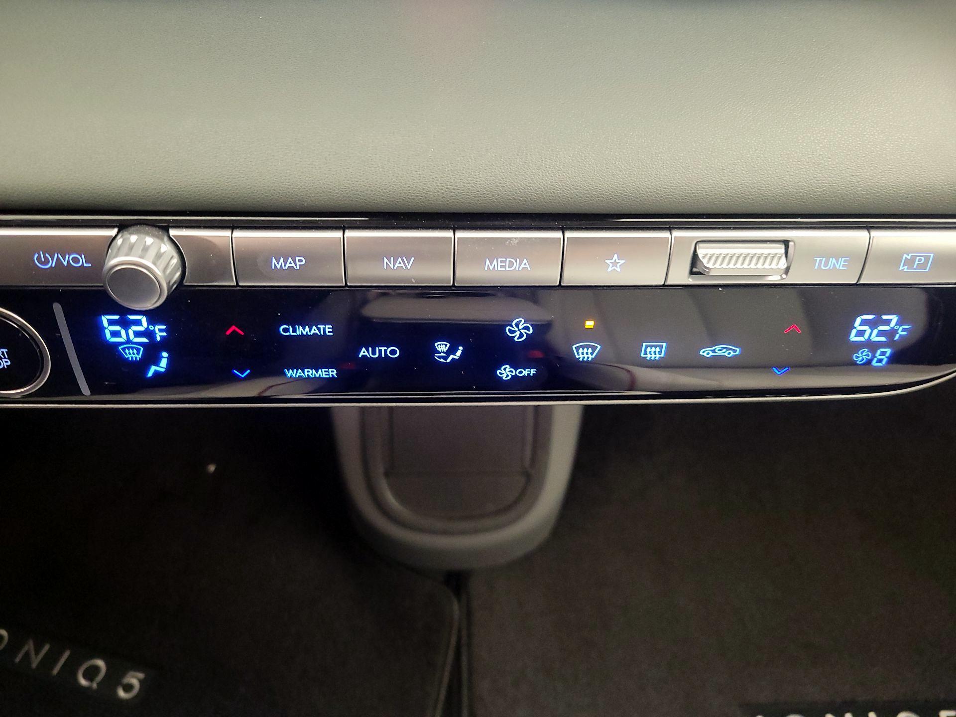 Thumbnail: 2024 Hyundai Ioniq 5 - 17