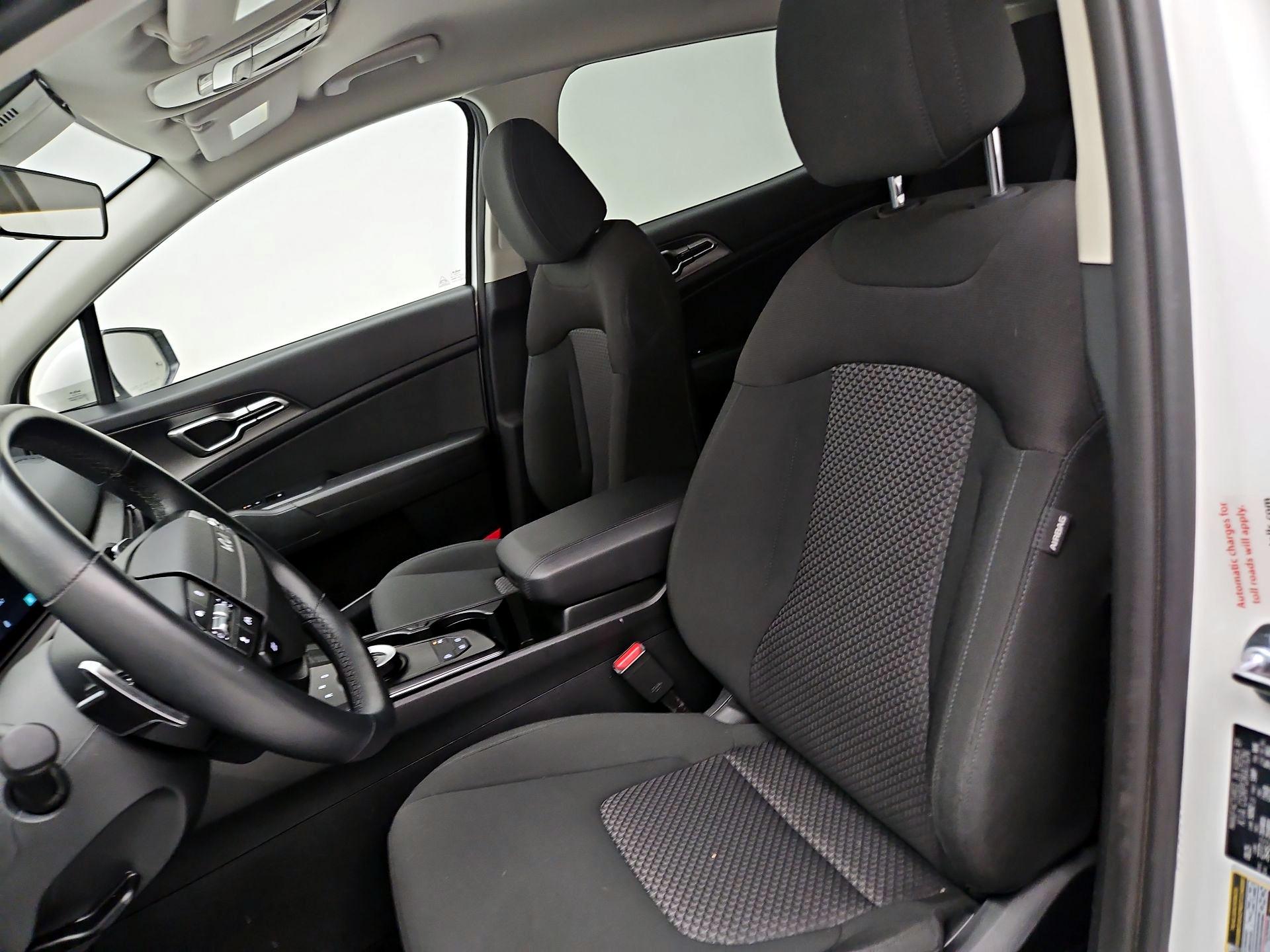 Thumbnail: 2026 Kia Sportage - 11
