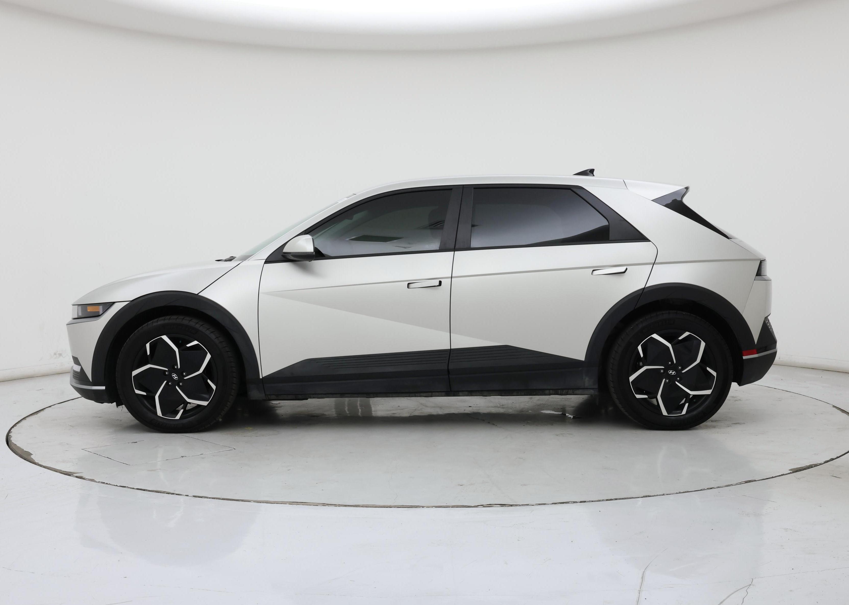 Thumbnail: 2024 Hyundai Ioniq 5 - 3