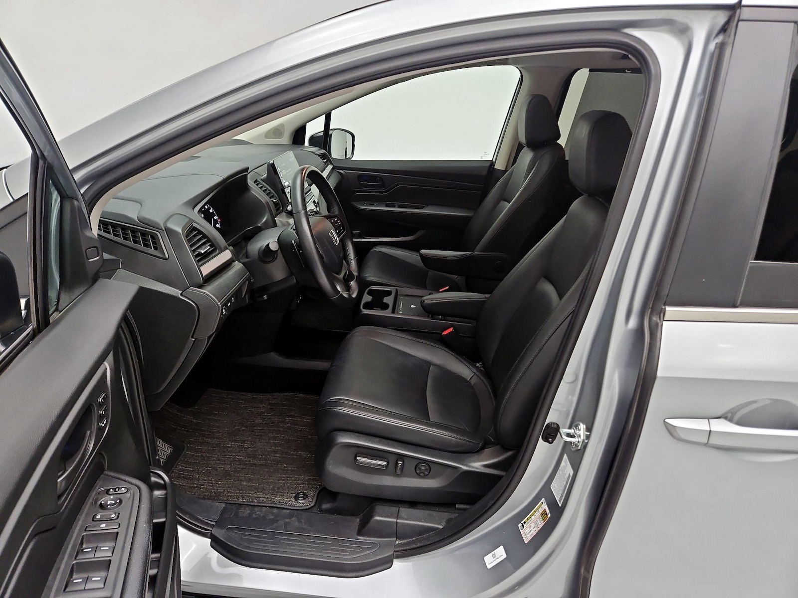 2025 Honda Odyssey EX-L - Photo 12