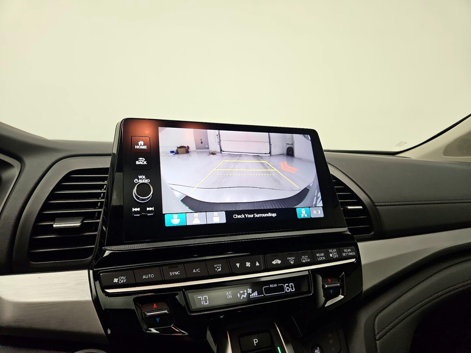2025 Honda Odyssey EX-L - Photo 15