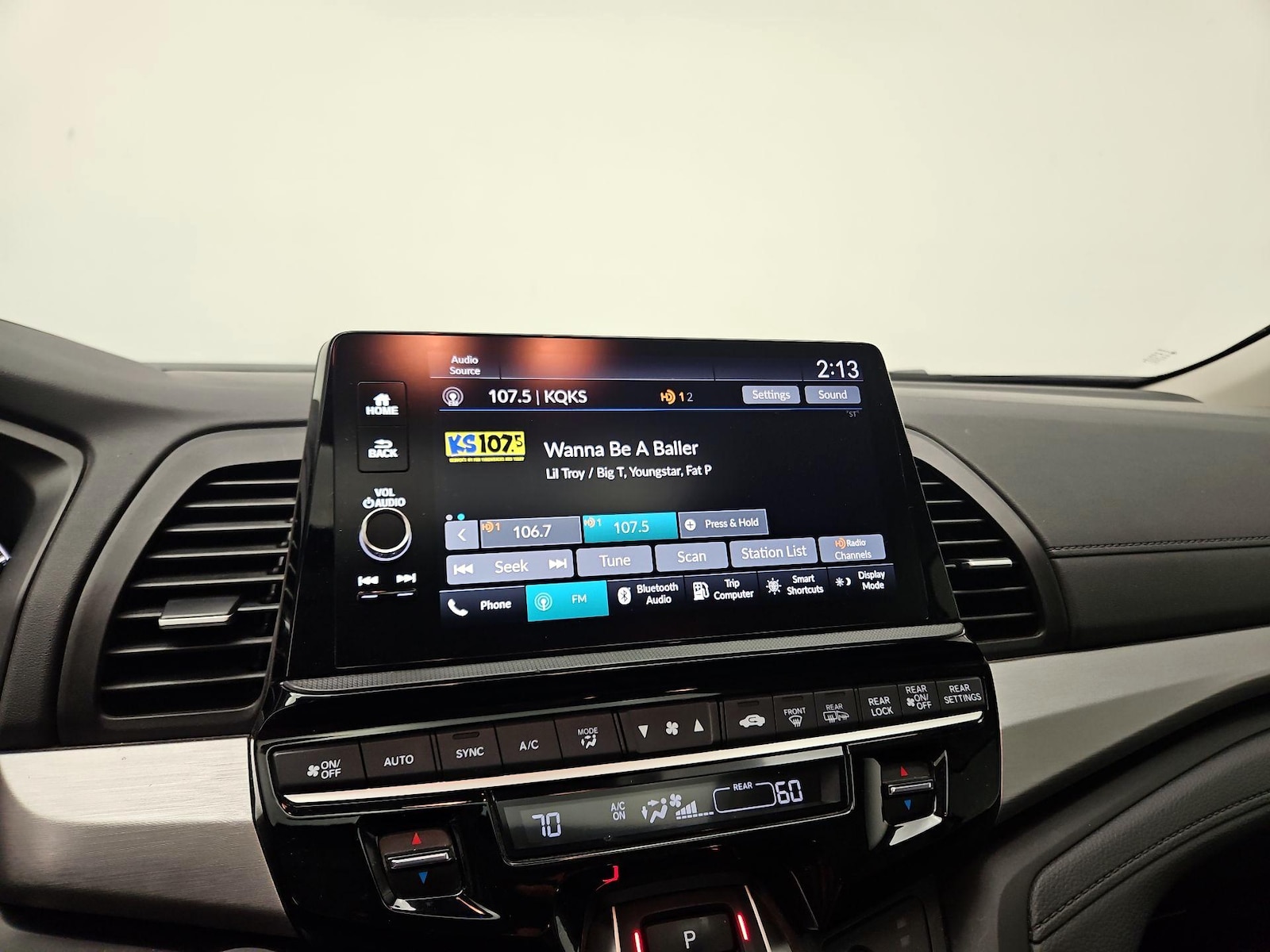 2025 Honda Odyssey EX-L - Photo 16