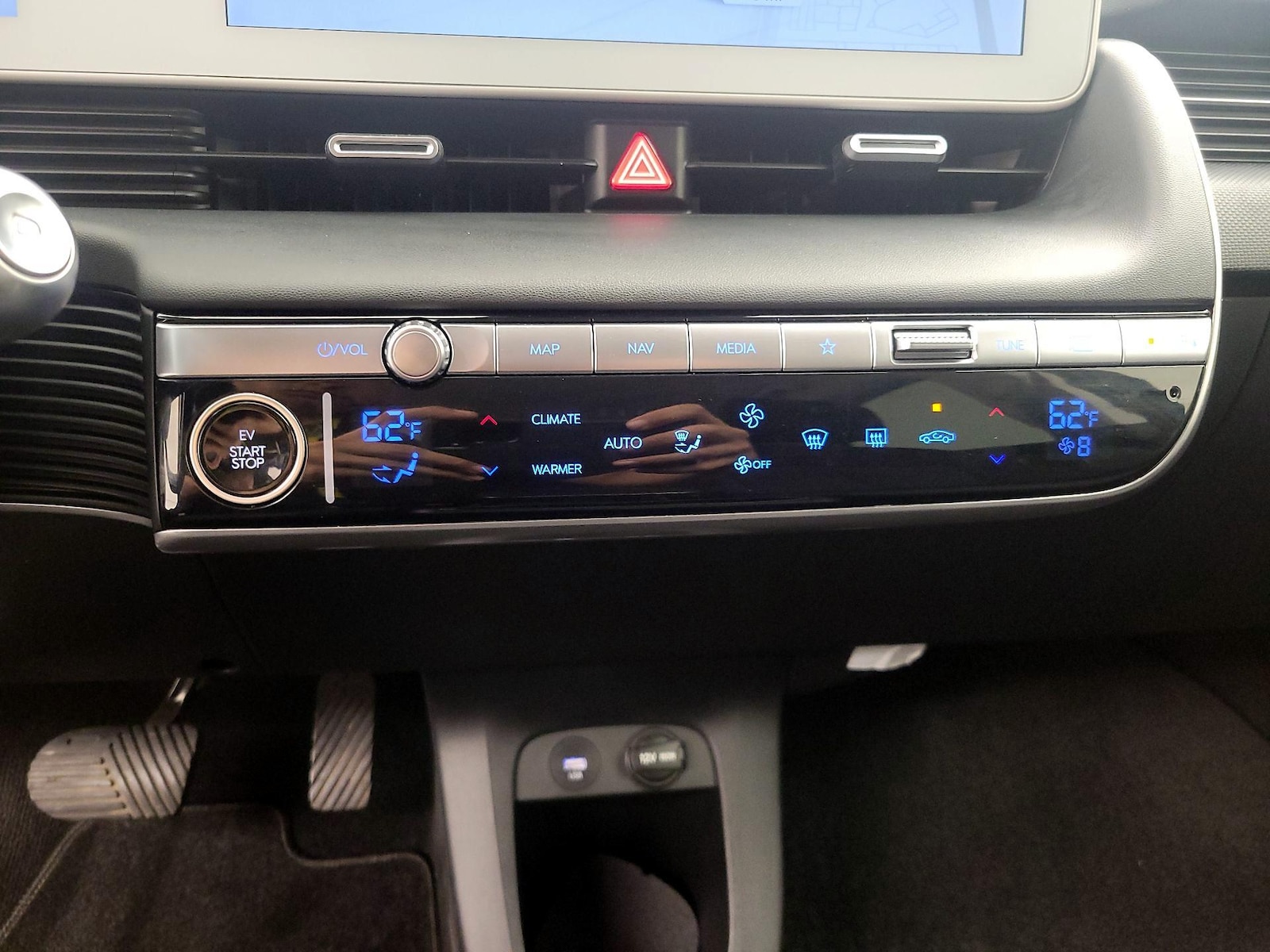 2024 Hyundai IONIQ 5 SEL - Photo 18