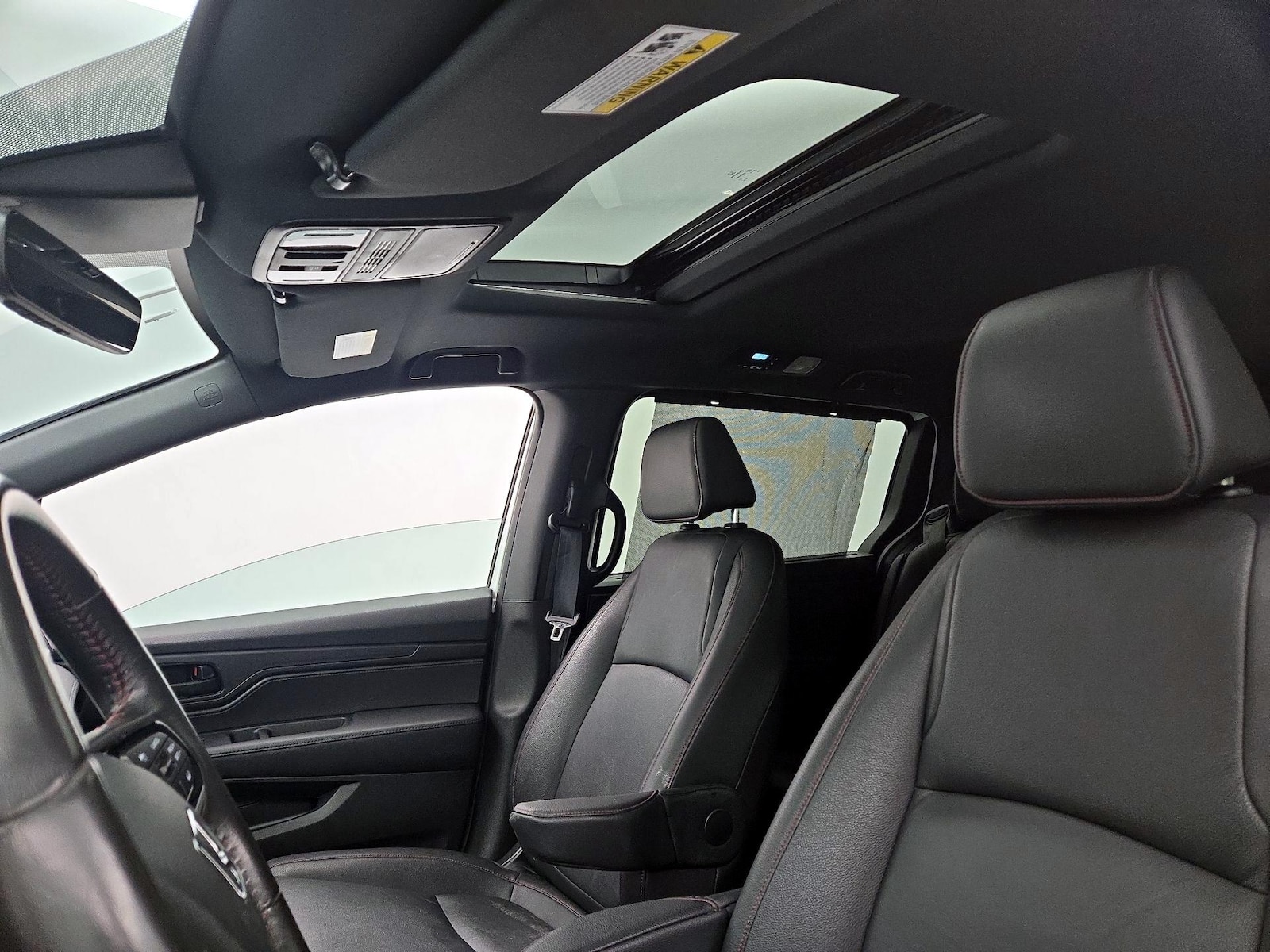 Sunroof(s) & Overhead Airbags