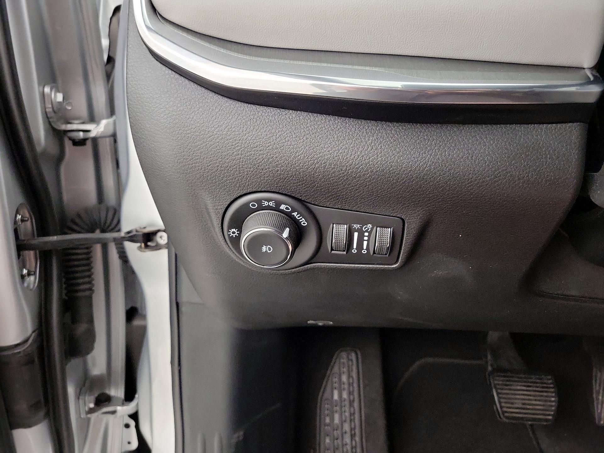 Thumbnail: 2024 Jeep Compass - 13