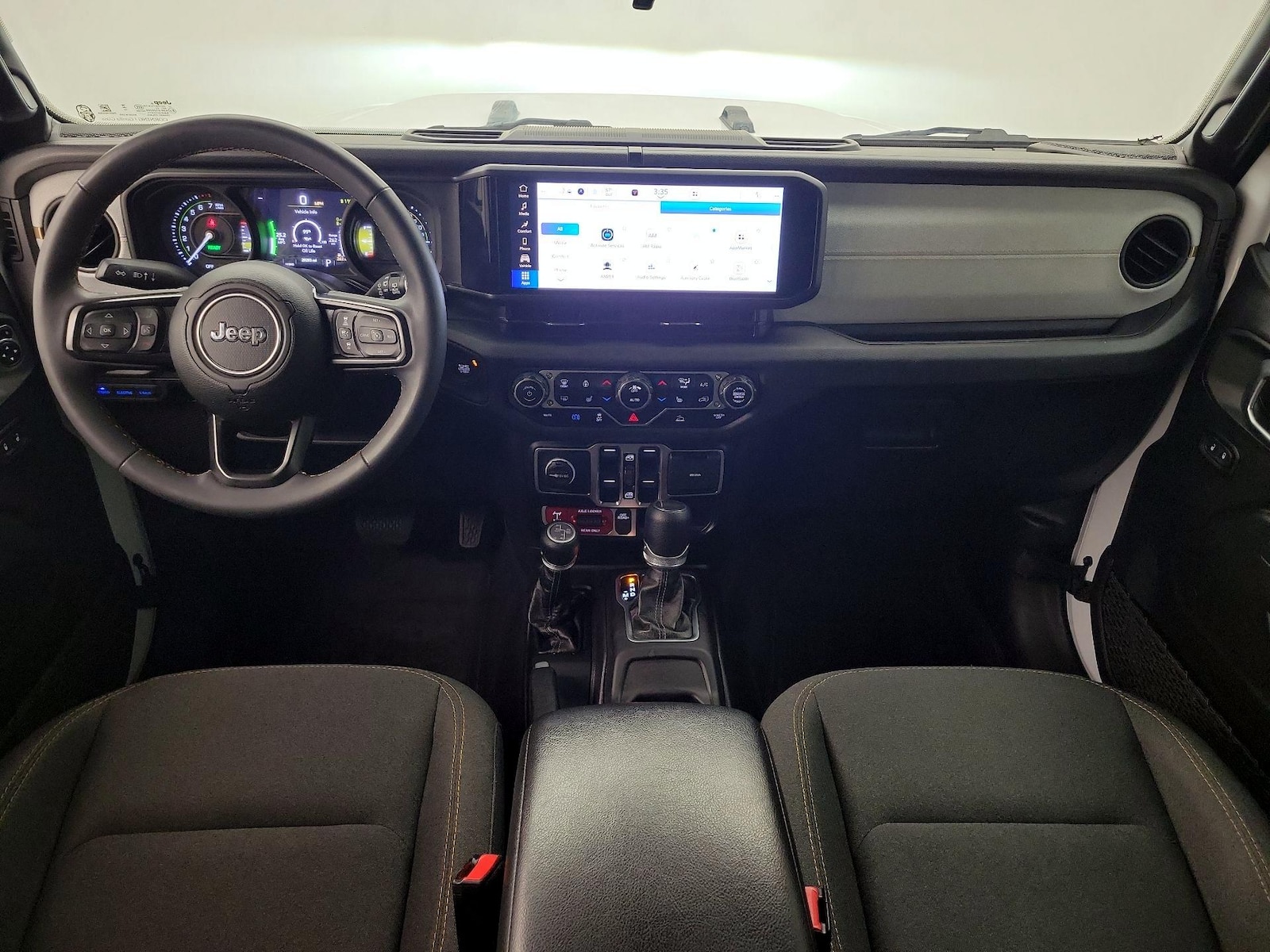 Apple CarPlay® & Android Auto™