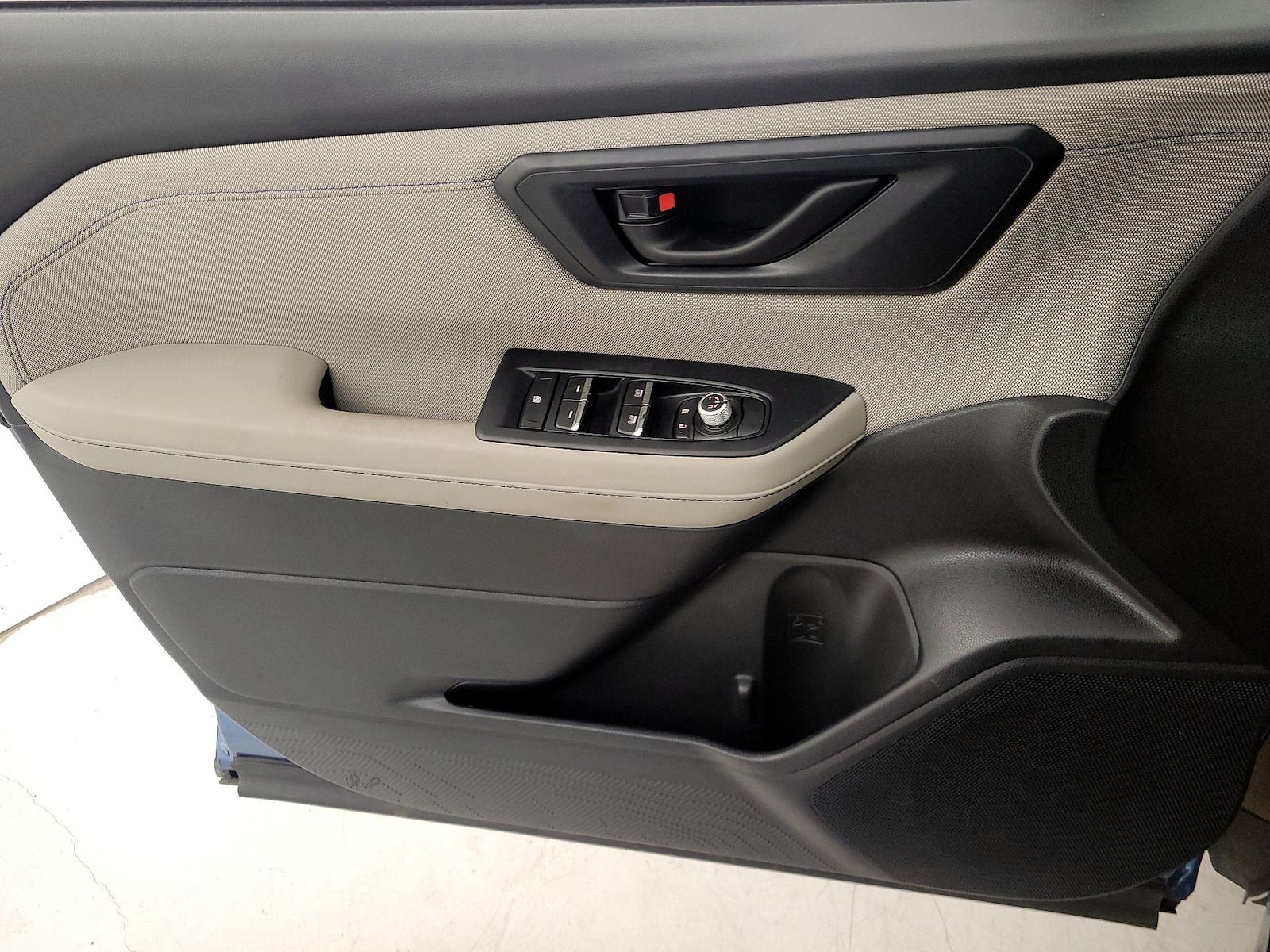 2025 Subaru Forester Premium - Photo 13