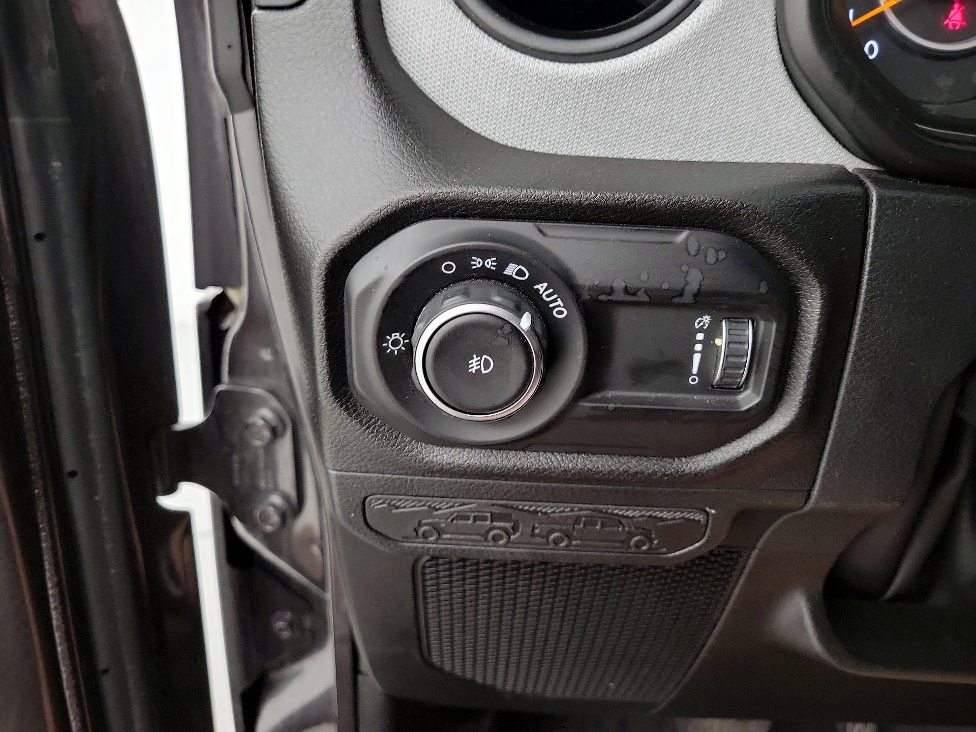 Thumbnail: 2025 Jeep Wrangler - 13