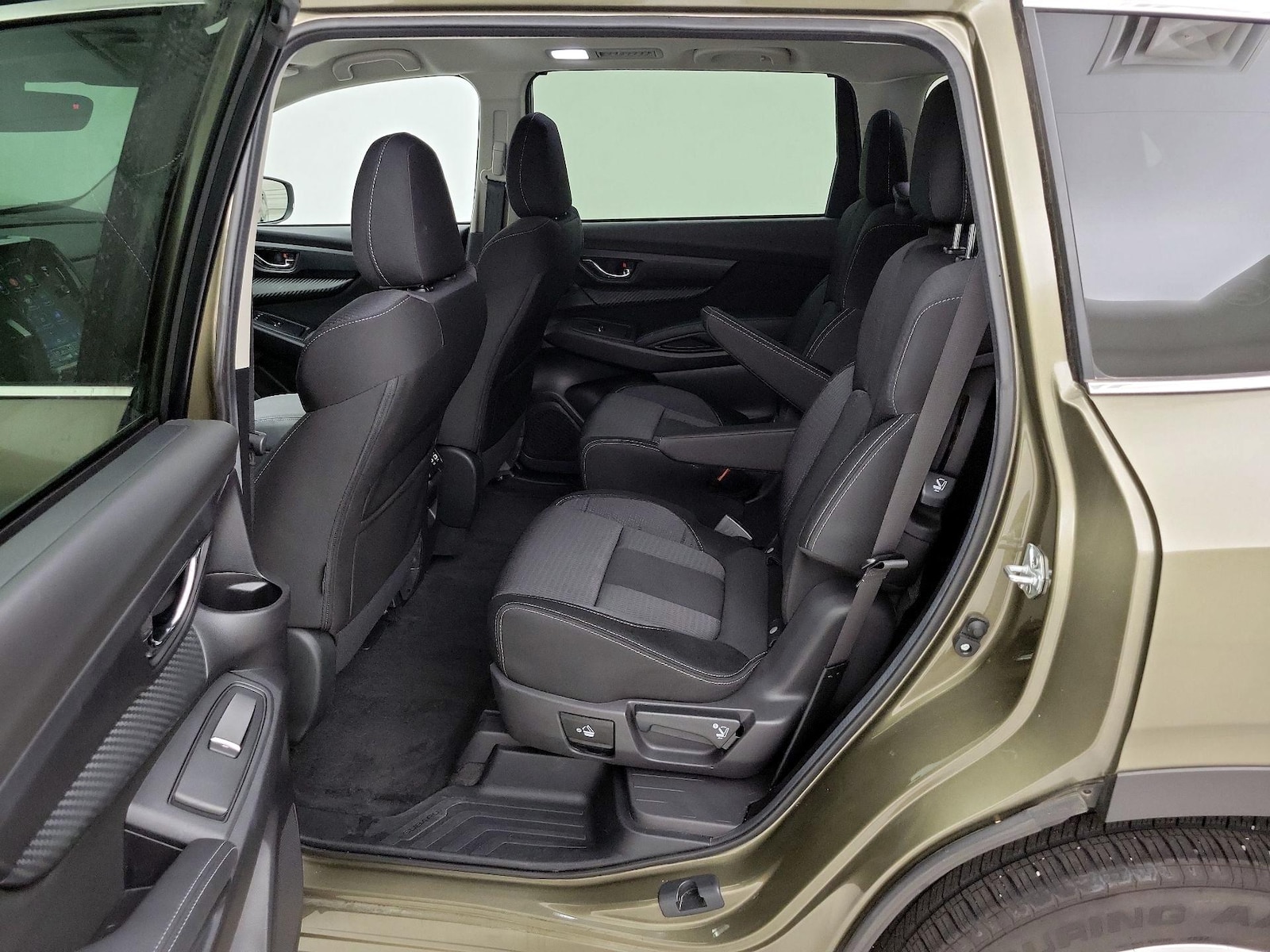 2025 Subaru Ascent Premium - Photo 20