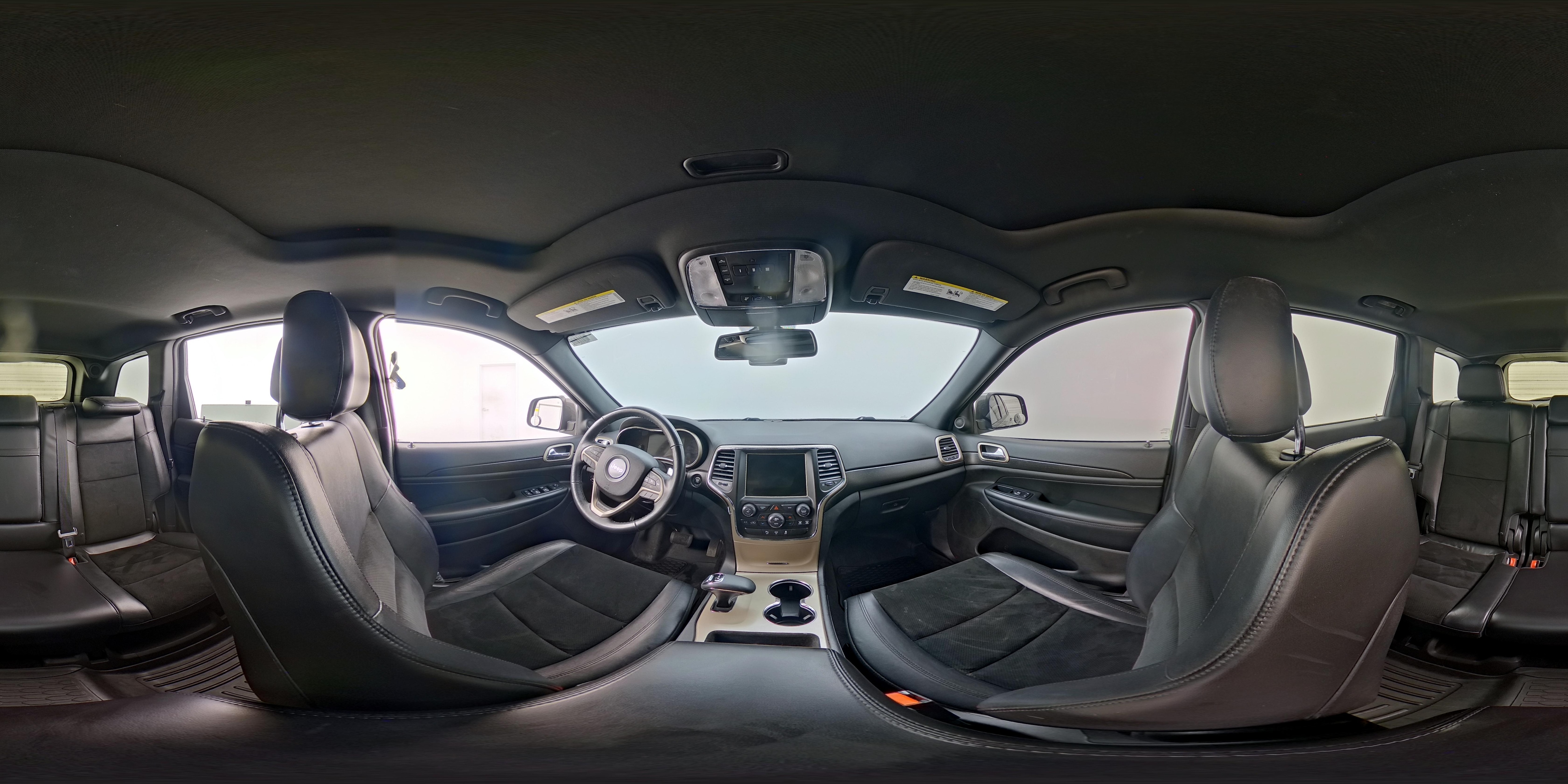 2015 Jeep Grand Cherokee Altitude - Photo 25
