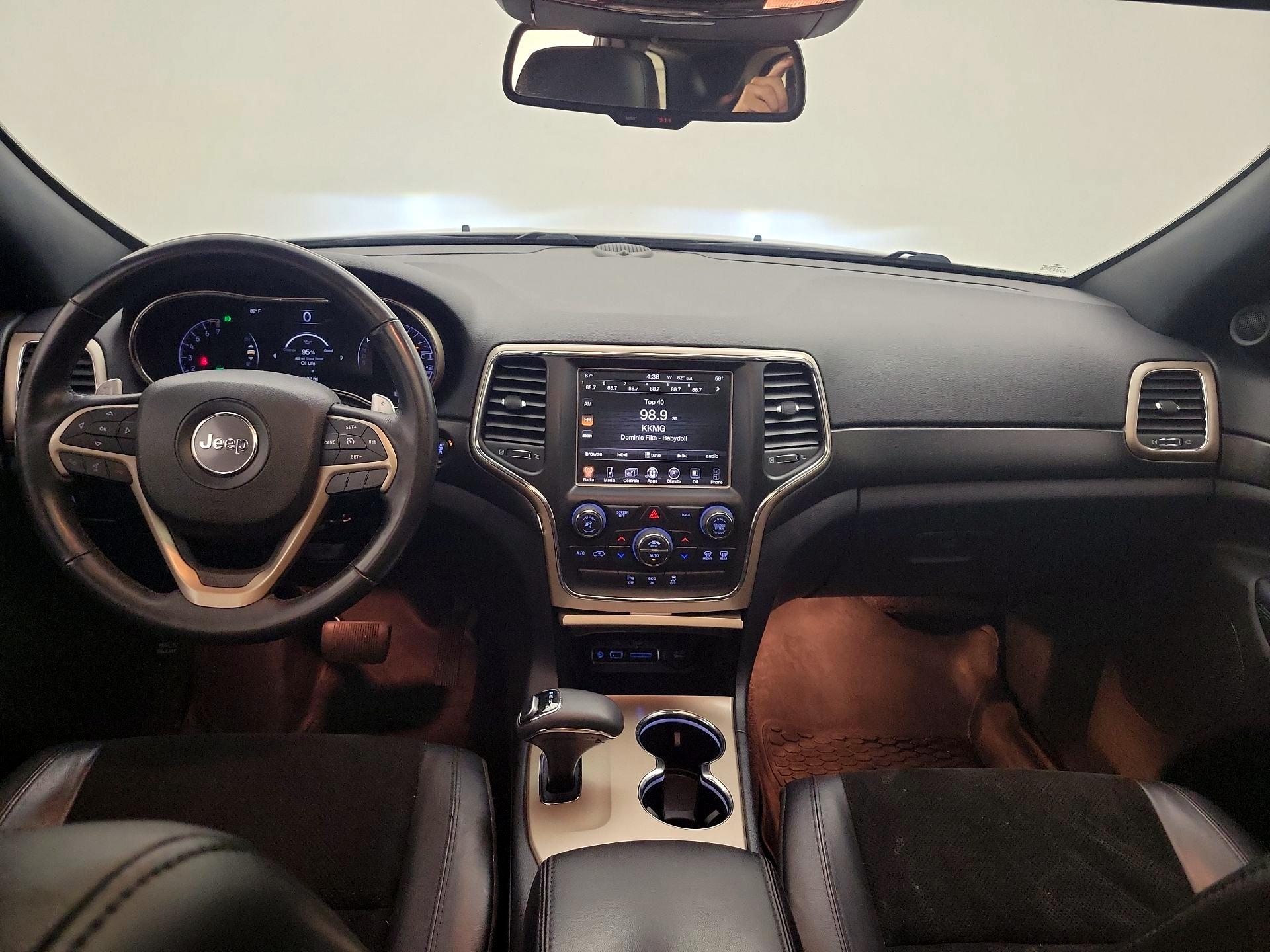 Thumbnail: 2015 Jeep Grand Cherokee - 9