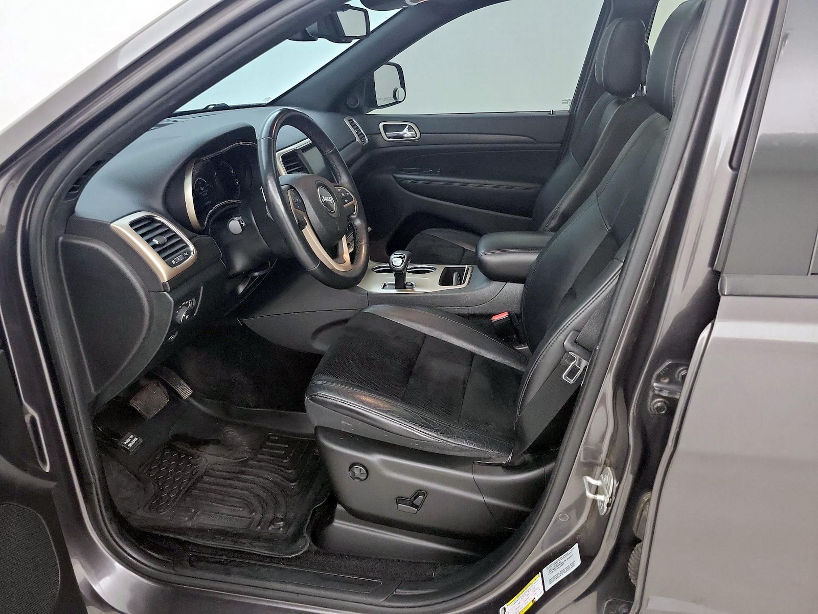 2015 Jeep Grand Cherokee Altitude - Photo 12