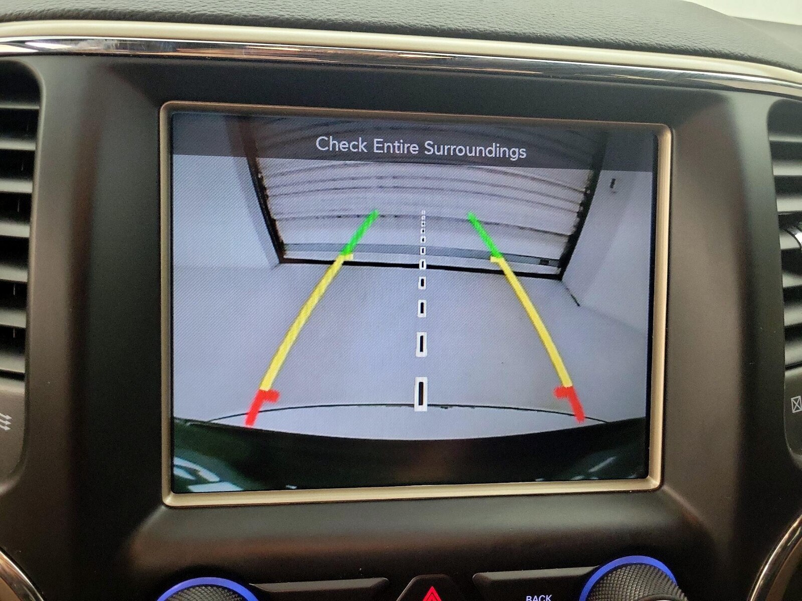 2015 Jeep Grand Cherokee Altitude - Photo 15