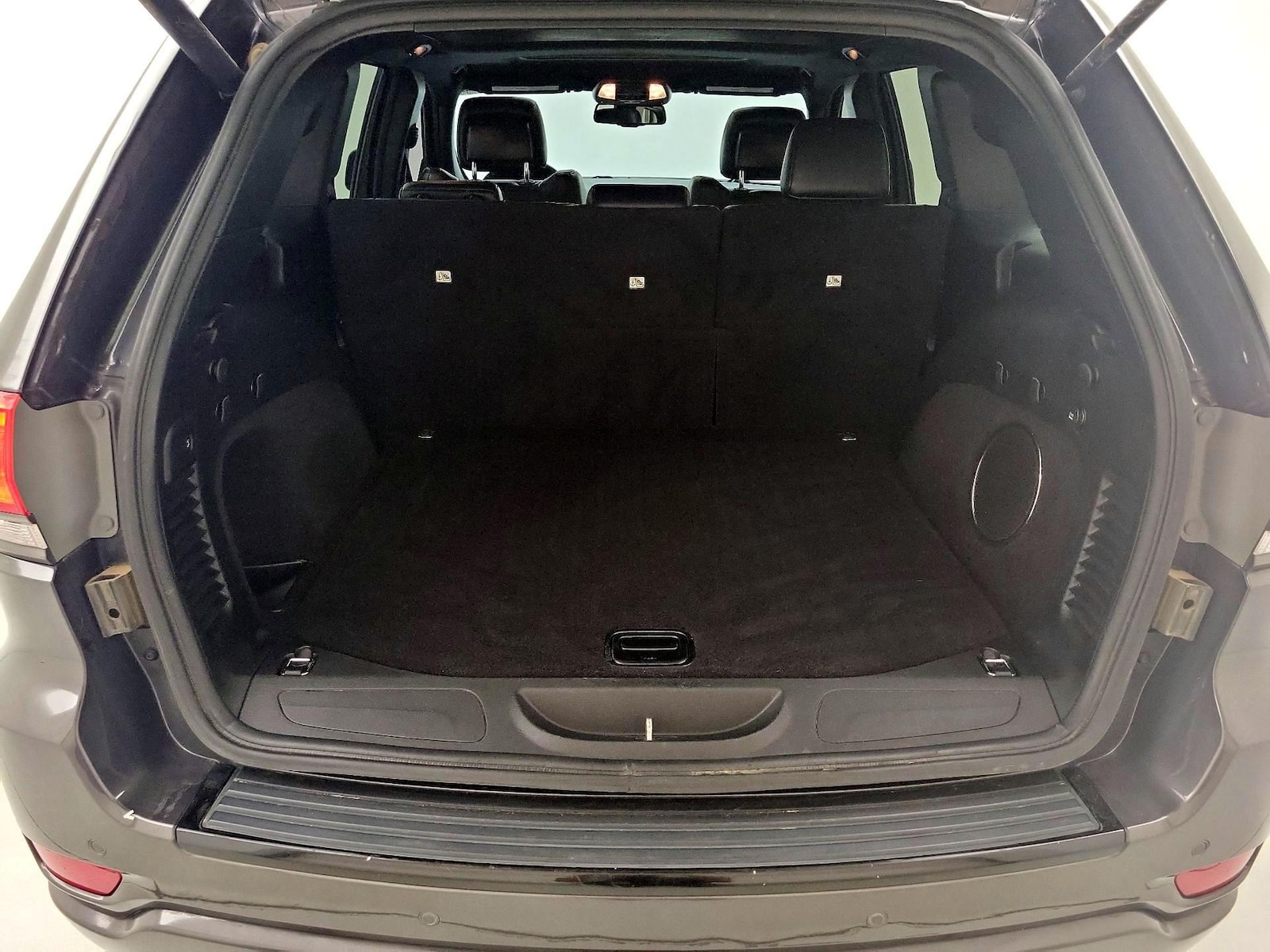 2015 Jeep Grand Cherokee Altitude - Photo 22