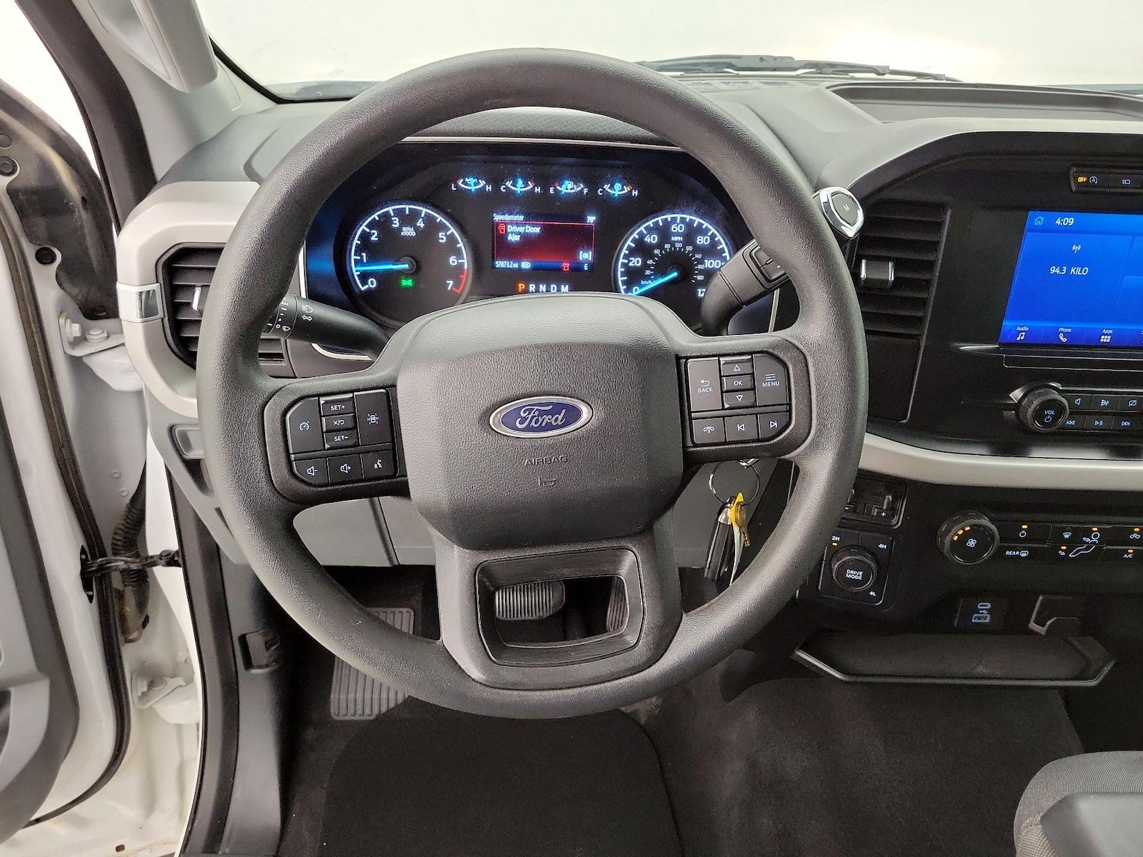 2023 Ford F-150 XL - Photo 11