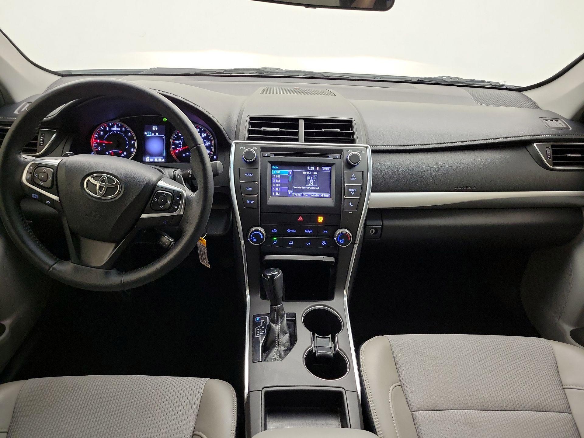 Thumbnail: 2016 Toyota Camry - 9