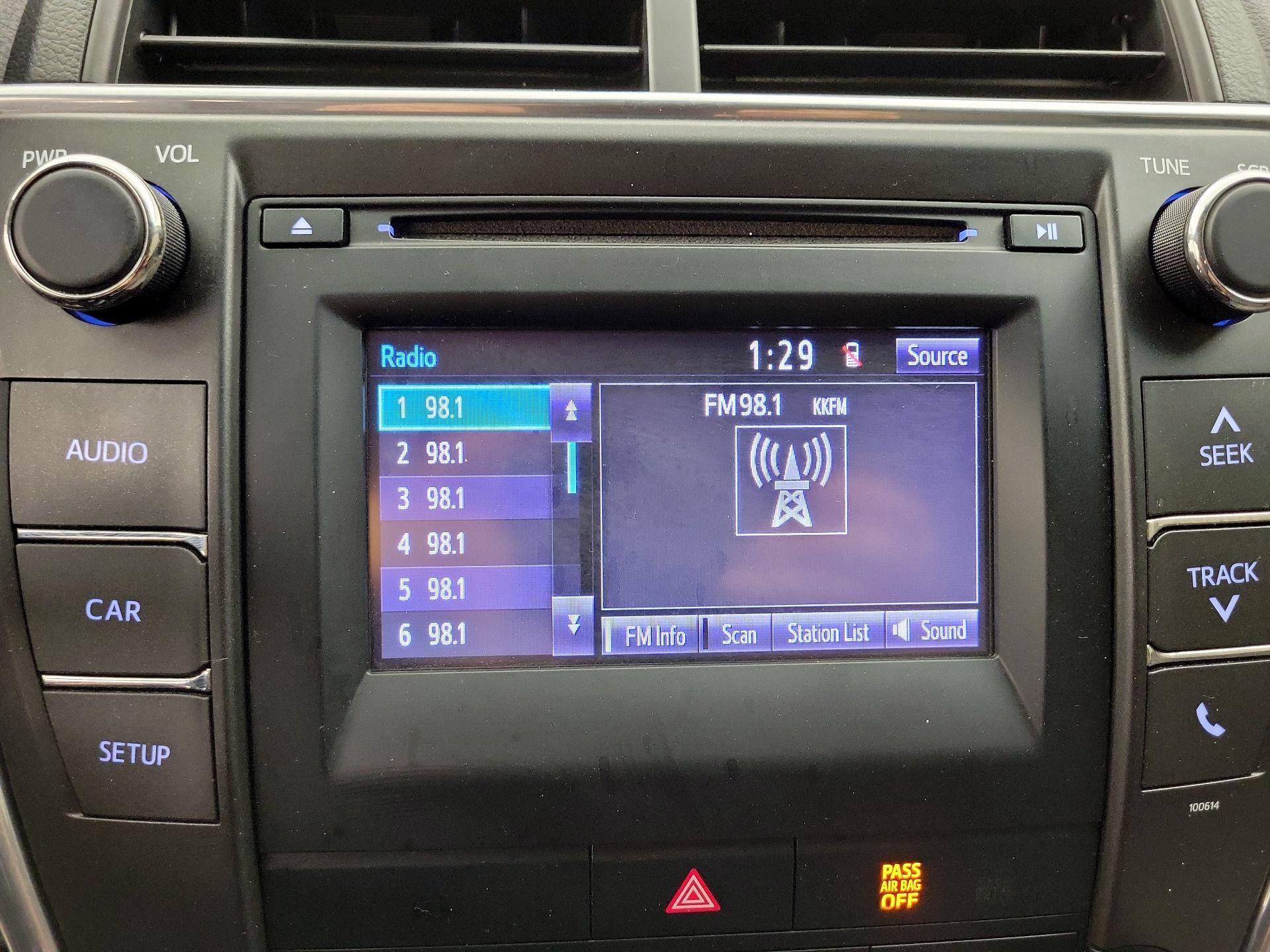 Thumbnail: 2016 Toyota Camry - 15