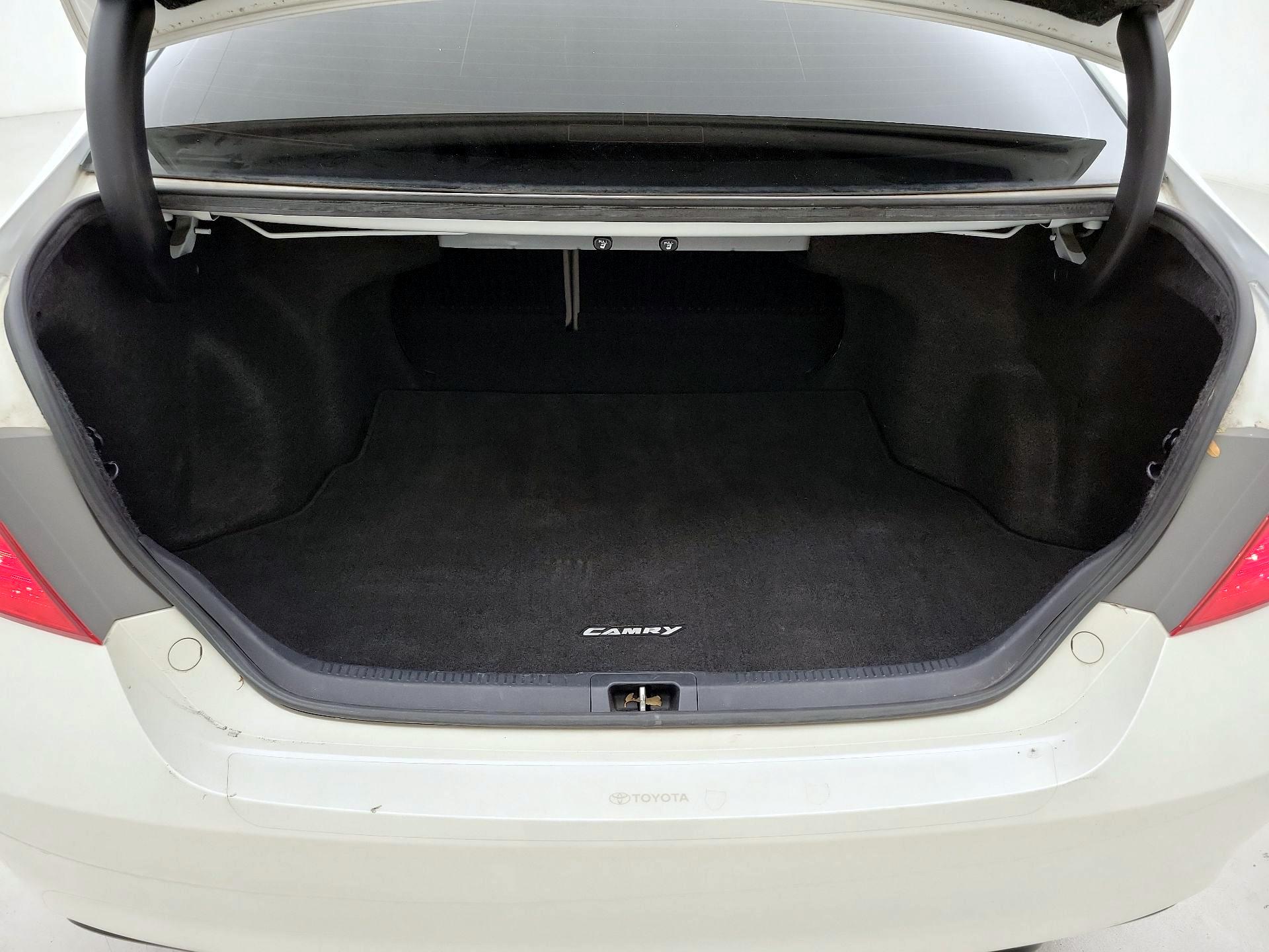 Thumbnail: 2016 Toyota Camry - 20