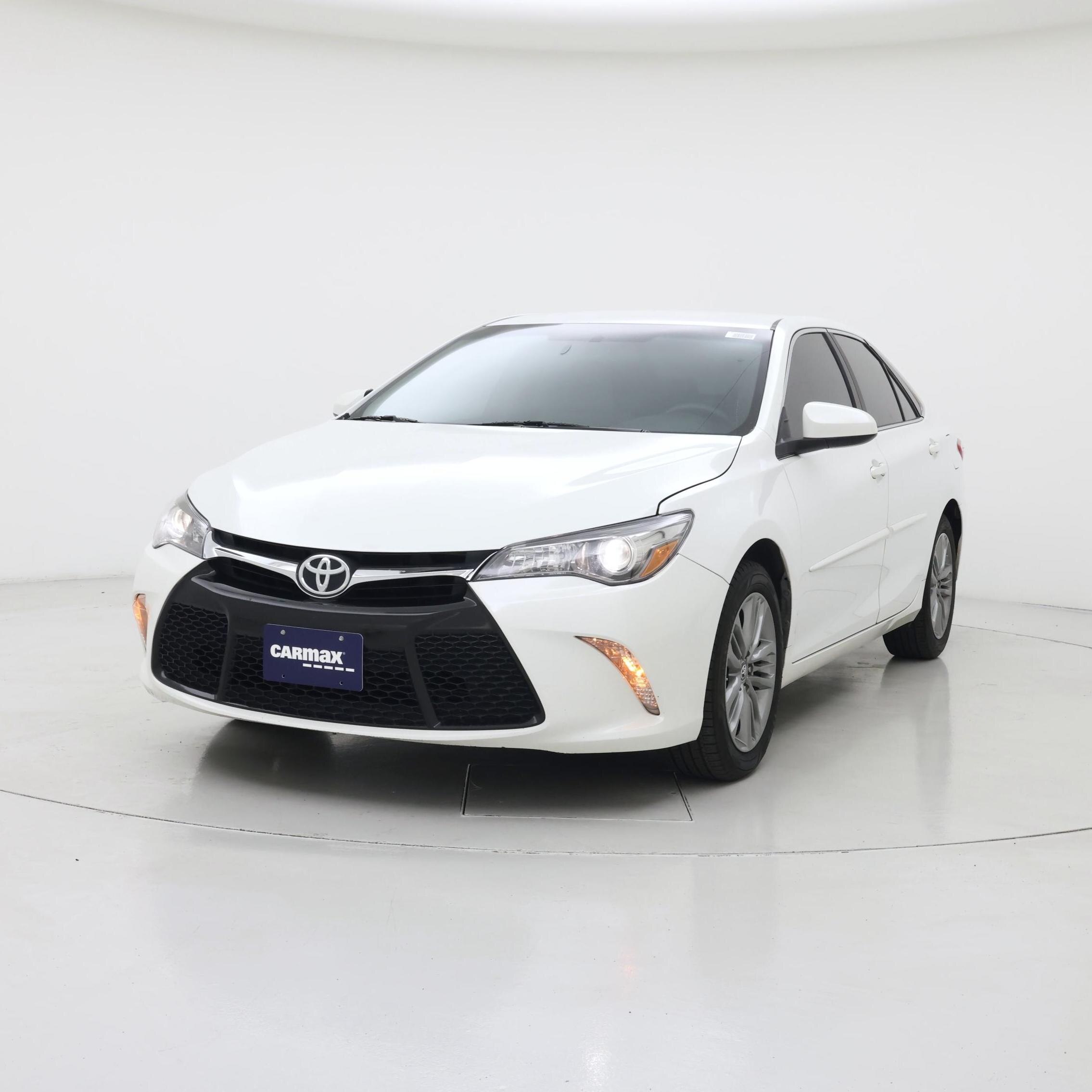 Thumbnail: 2016 Toyota Camry - 4