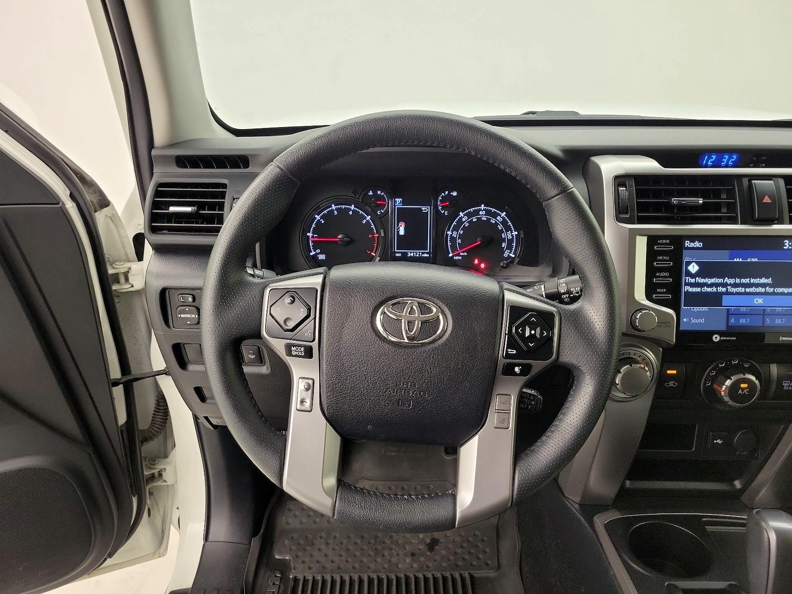 2023 Toyota 4Runner SR5 - Photo 11
