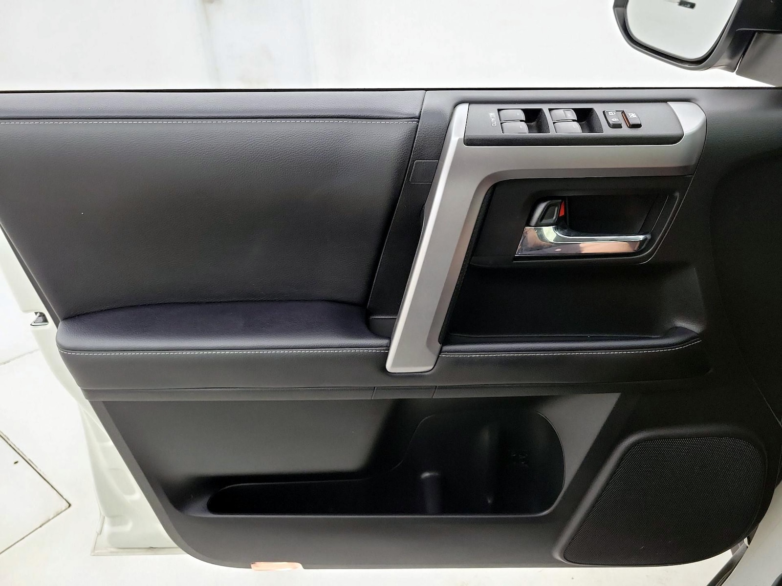 2023 Toyota 4Runner SR5 - Photo 13