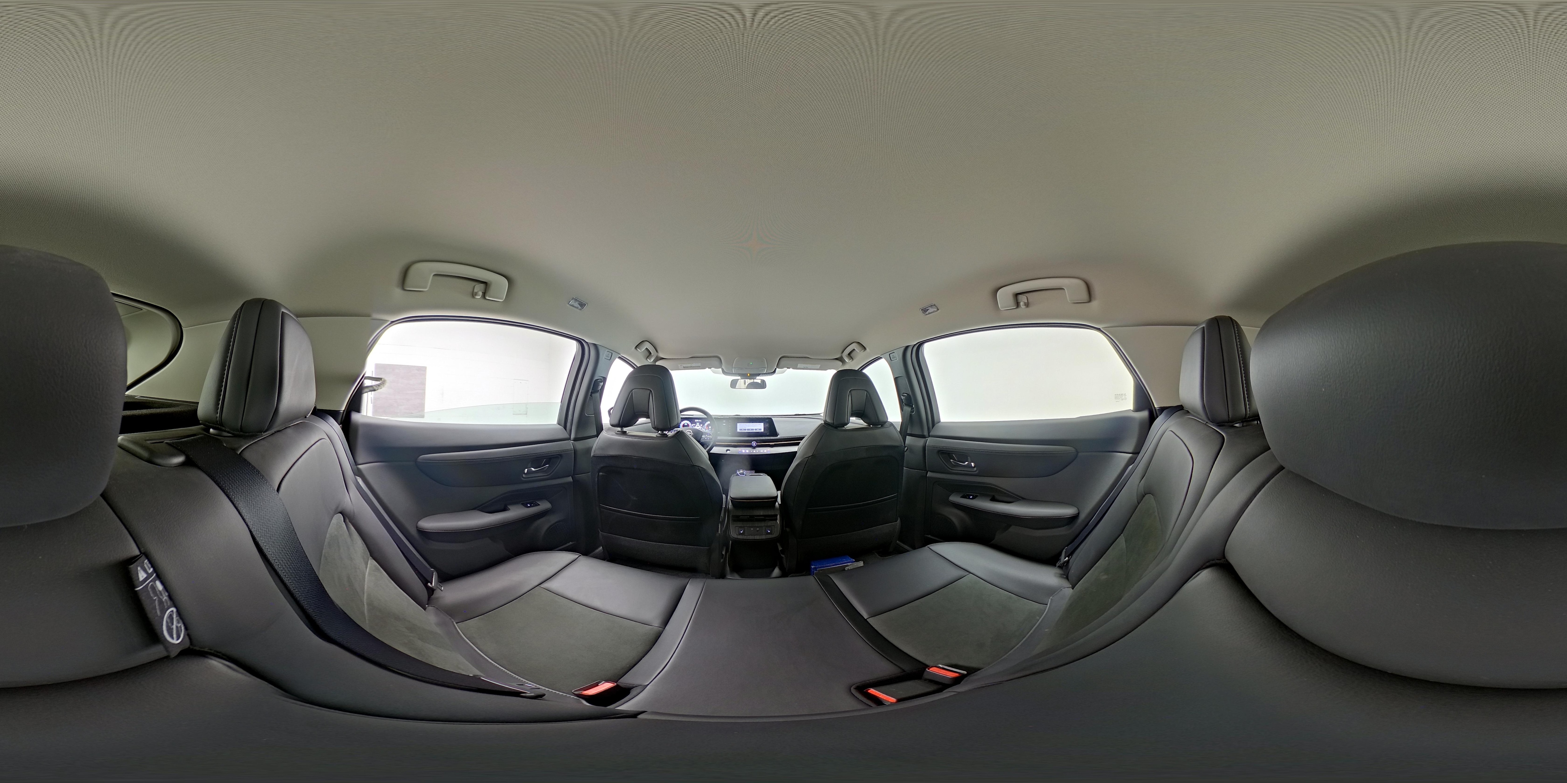 2024 Nissan ARIYA Engage - Photo 25