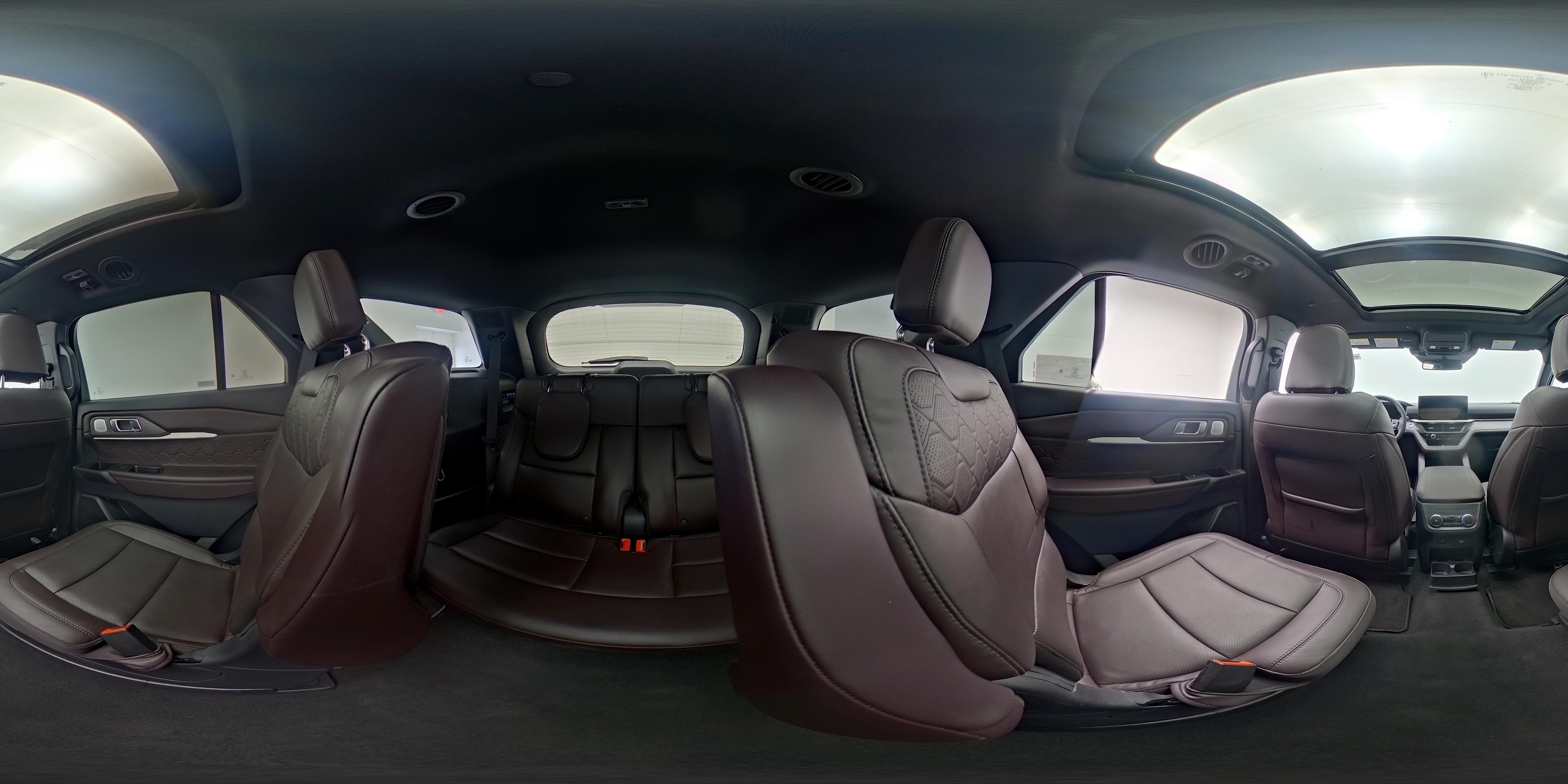 2025 Ford Explorer Platinum - Photo 29