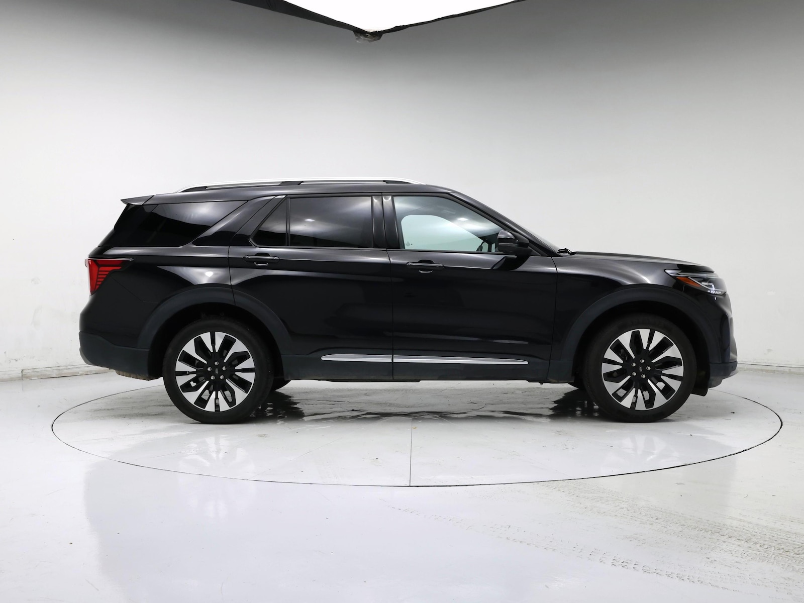 2025 Ford Explorer Platinum - Photo 8