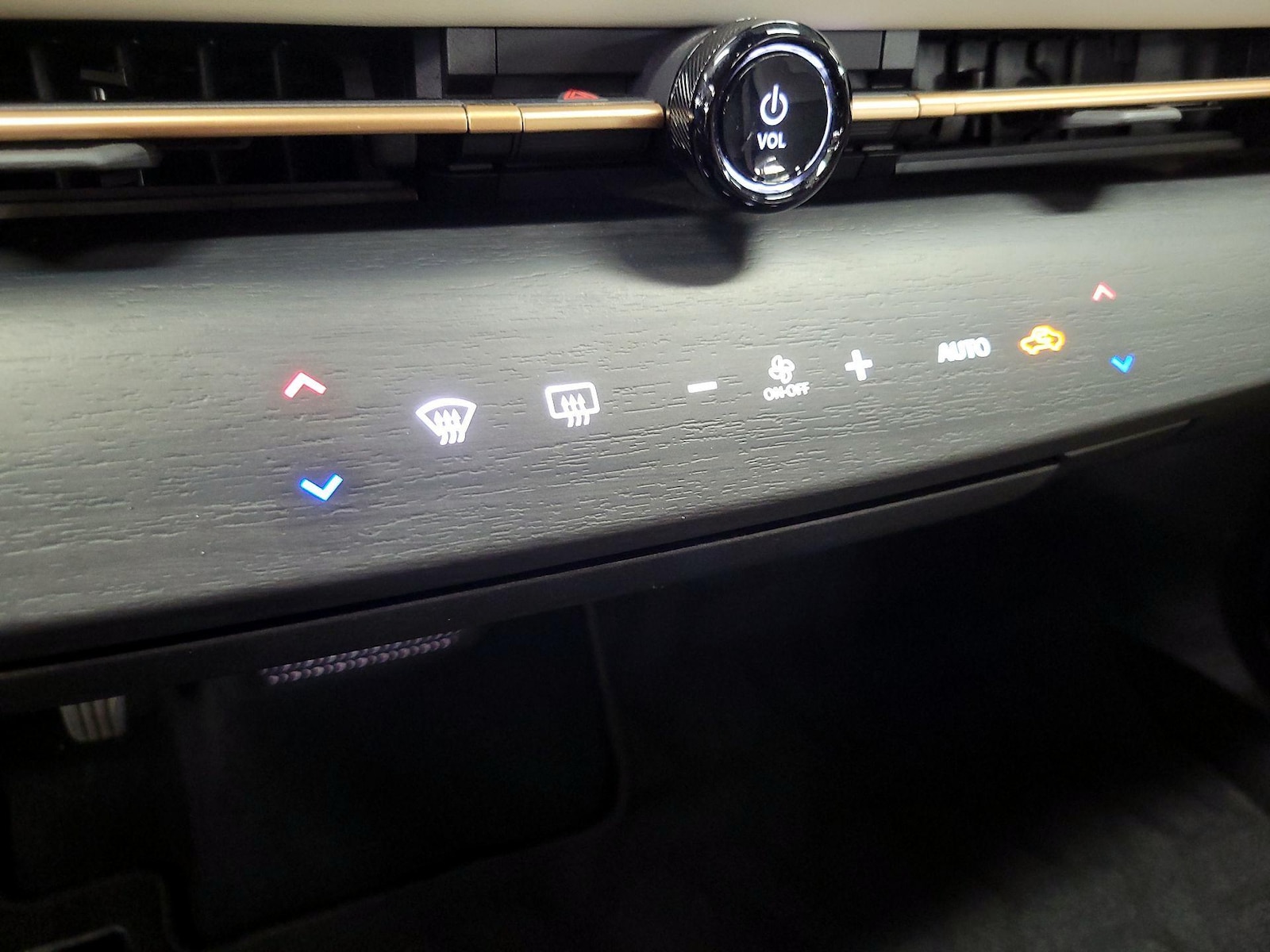 2024 Nissan ARIYA Engage - Photo 18